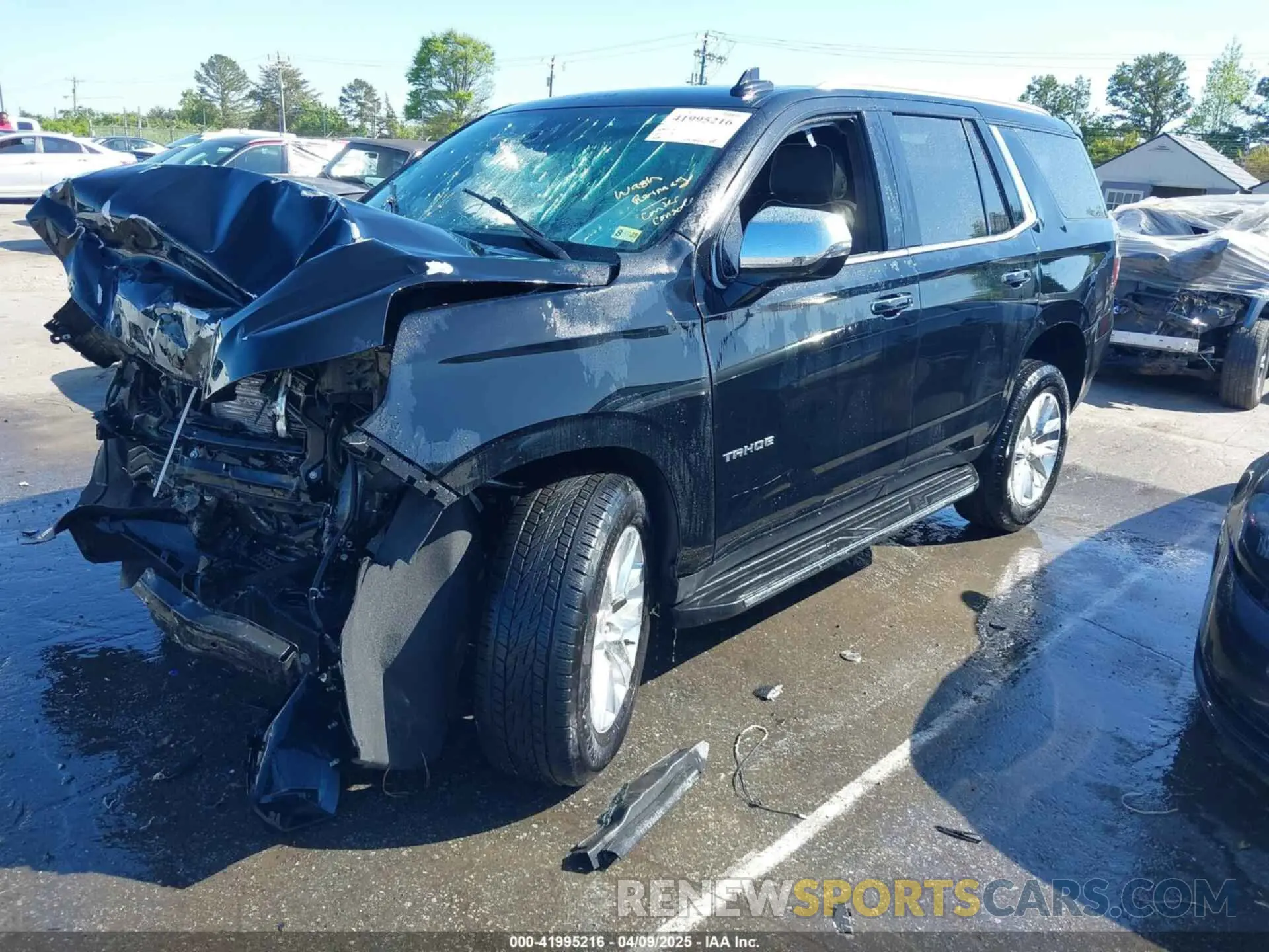 2 fotografías del automóvil dañado 1GNSCSKD6PR520373 CHEVROLET TAHOE 2023
