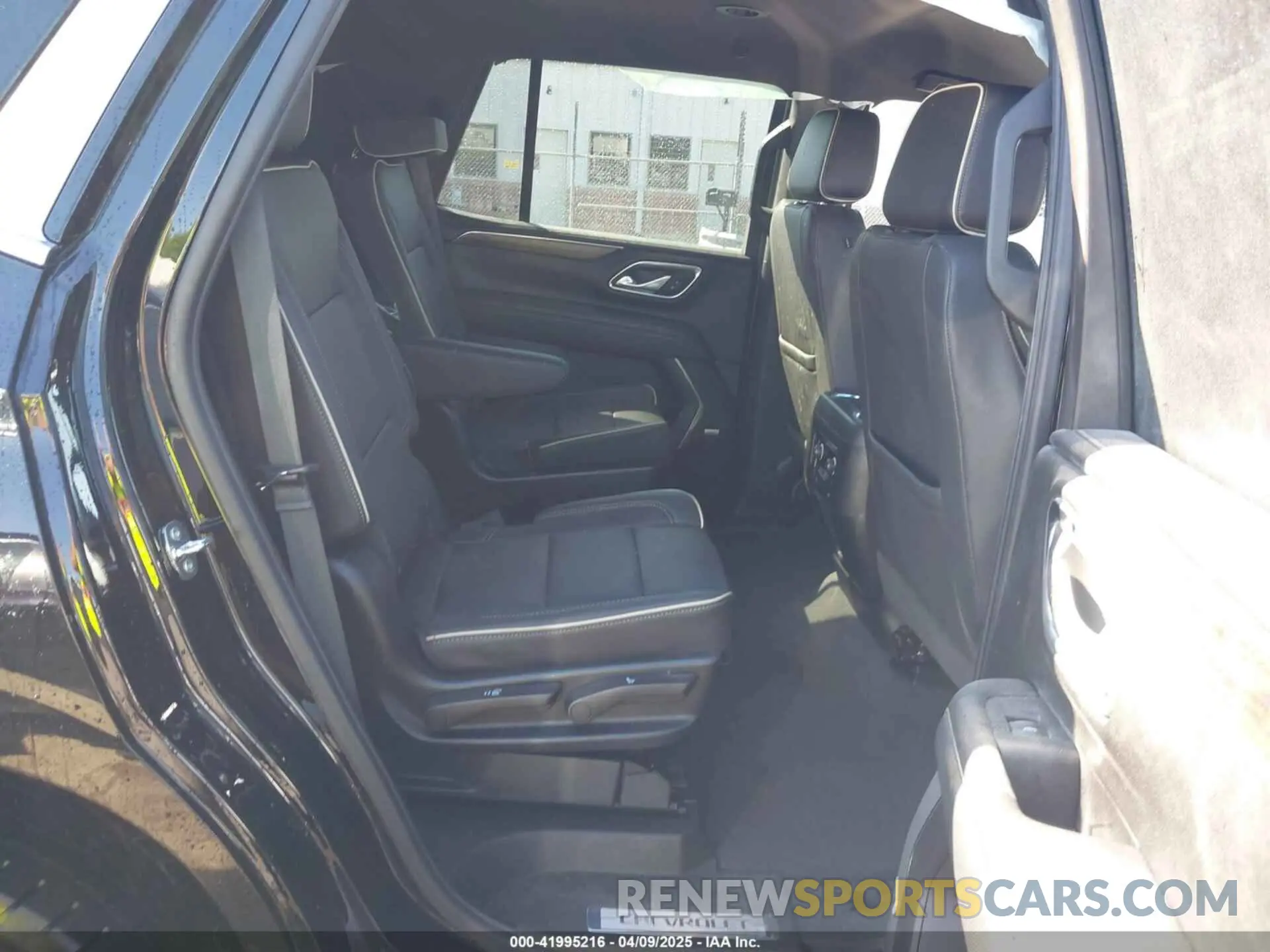8 fotografías del automóvil dañado 1GNSCSKD6PR520373 CHEVROLET TAHOE 2023