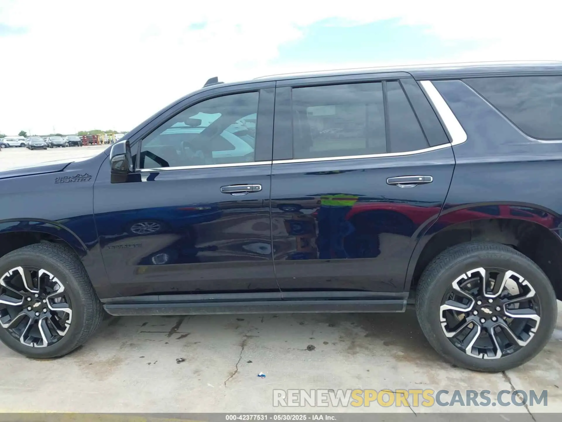 14 fotografías del automóvil dañado 1GNSCTKT8PR215292 CHEVROLET TAHOE 2023