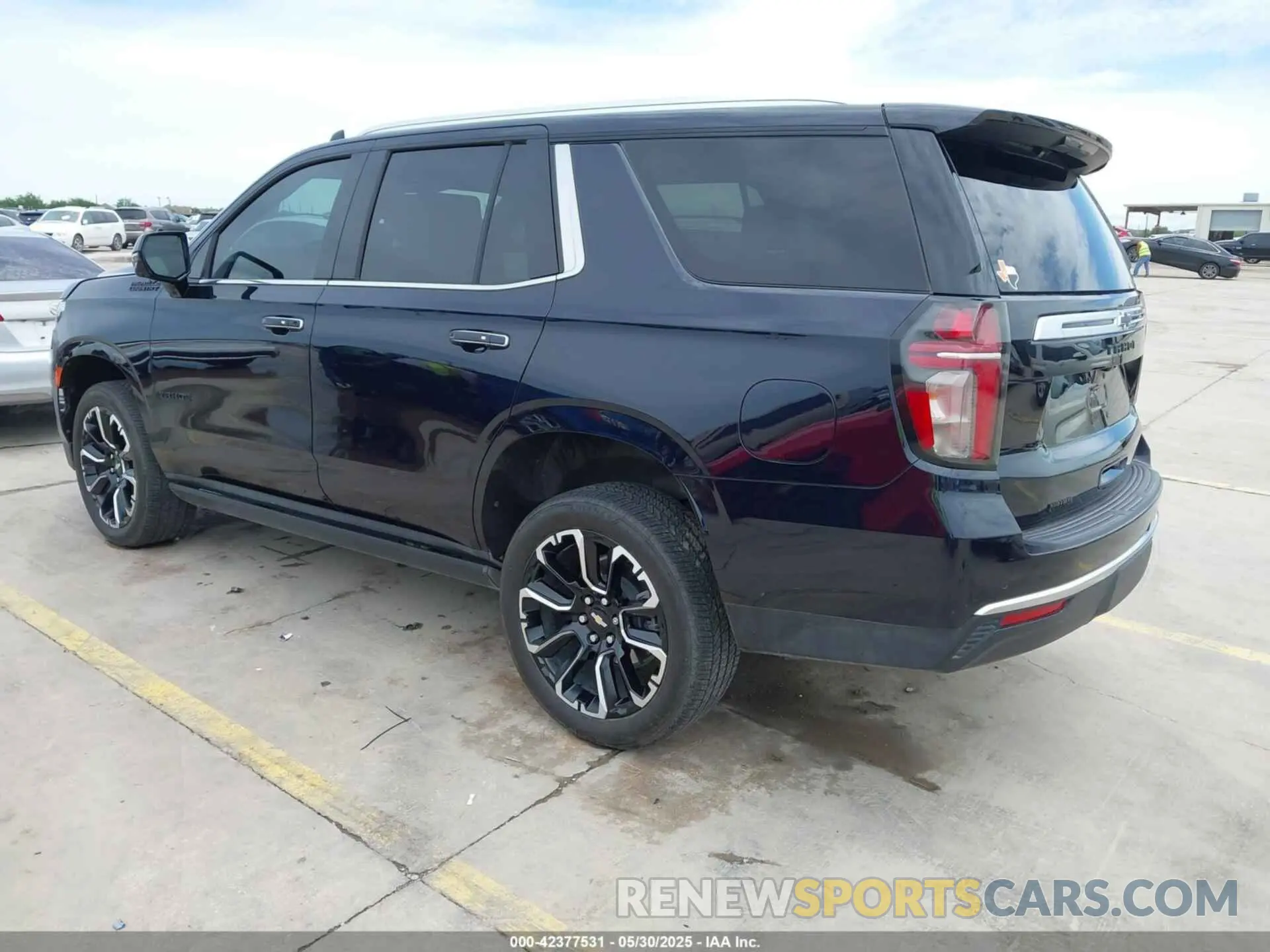 3 fotografías del automóvil dañado 1GNSCTKT8PR215292 CHEVROLET TAHOE 2023
