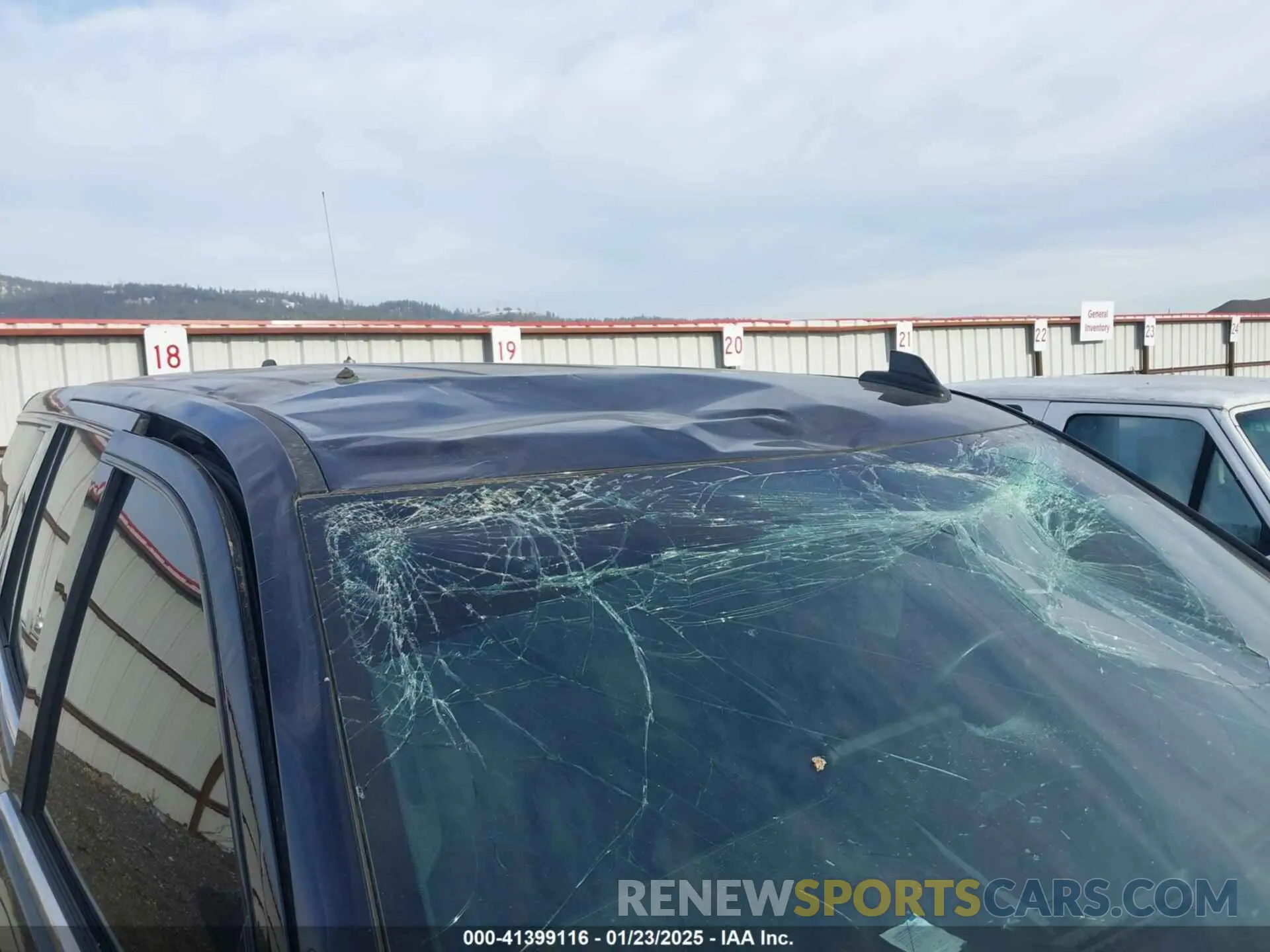 20 fotografías del automóvil dañado 1GNSKLED9PR474946 CHEVROLET TAHOE 2023