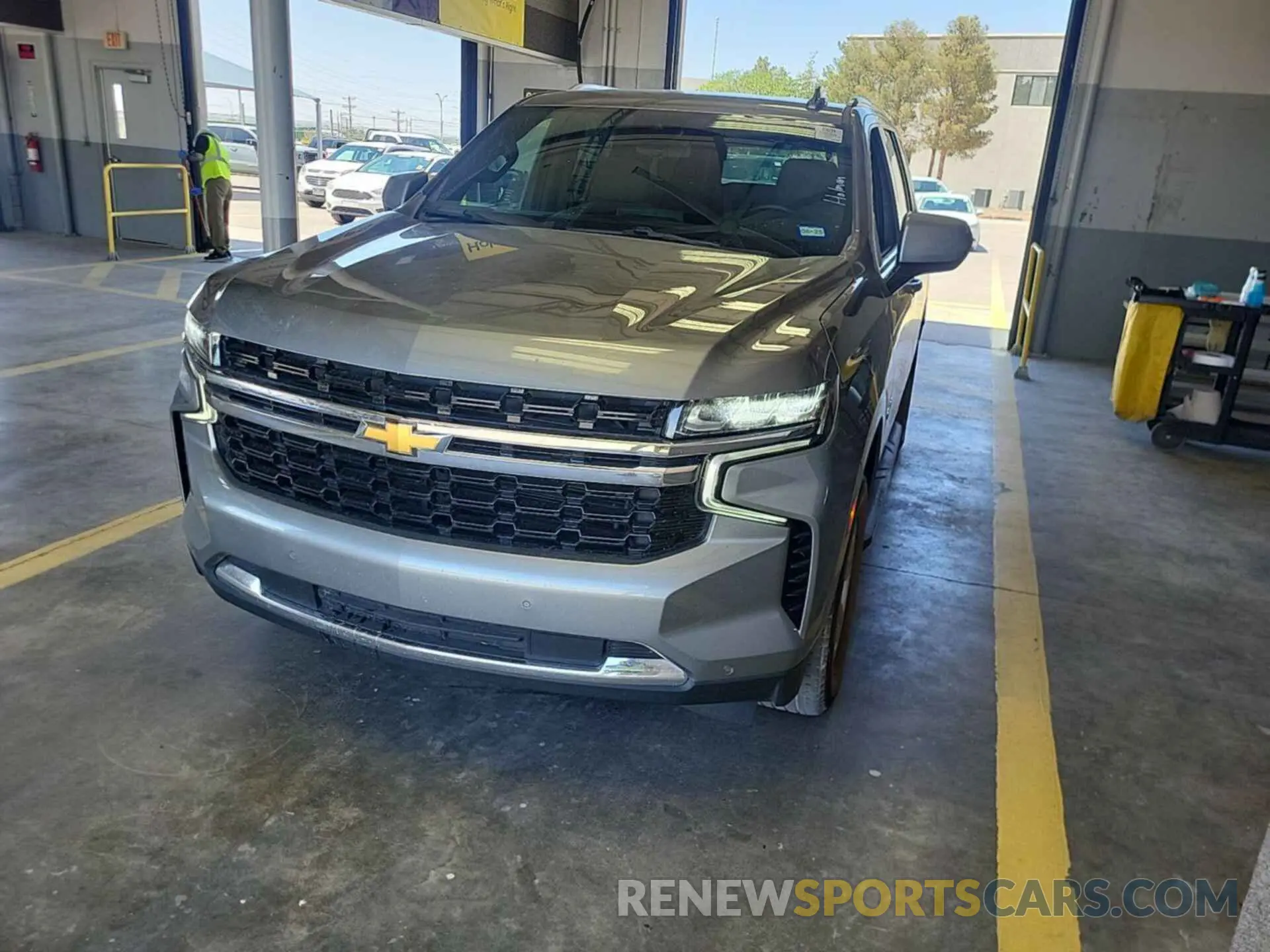 16 fotografías del automóvil dañado 1GNSKMKD9PR200138 CHEVROLET TAHOE 2023