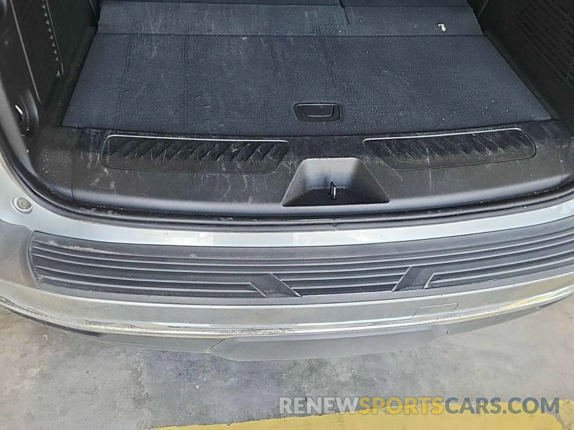 17 fotografías del automóvil dañado 1GNSKMKD9PR200138 CHEVROLET TAHOE 2023