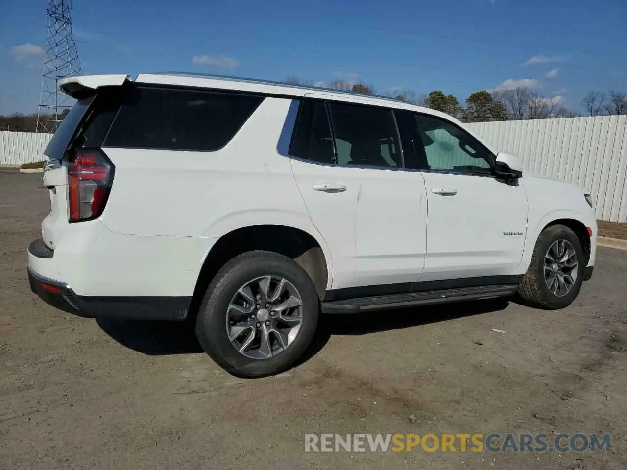 3 fotografías del automóvil dañado 1GNSKNKD2PR285362 CHEVROLET TAHOE 2023