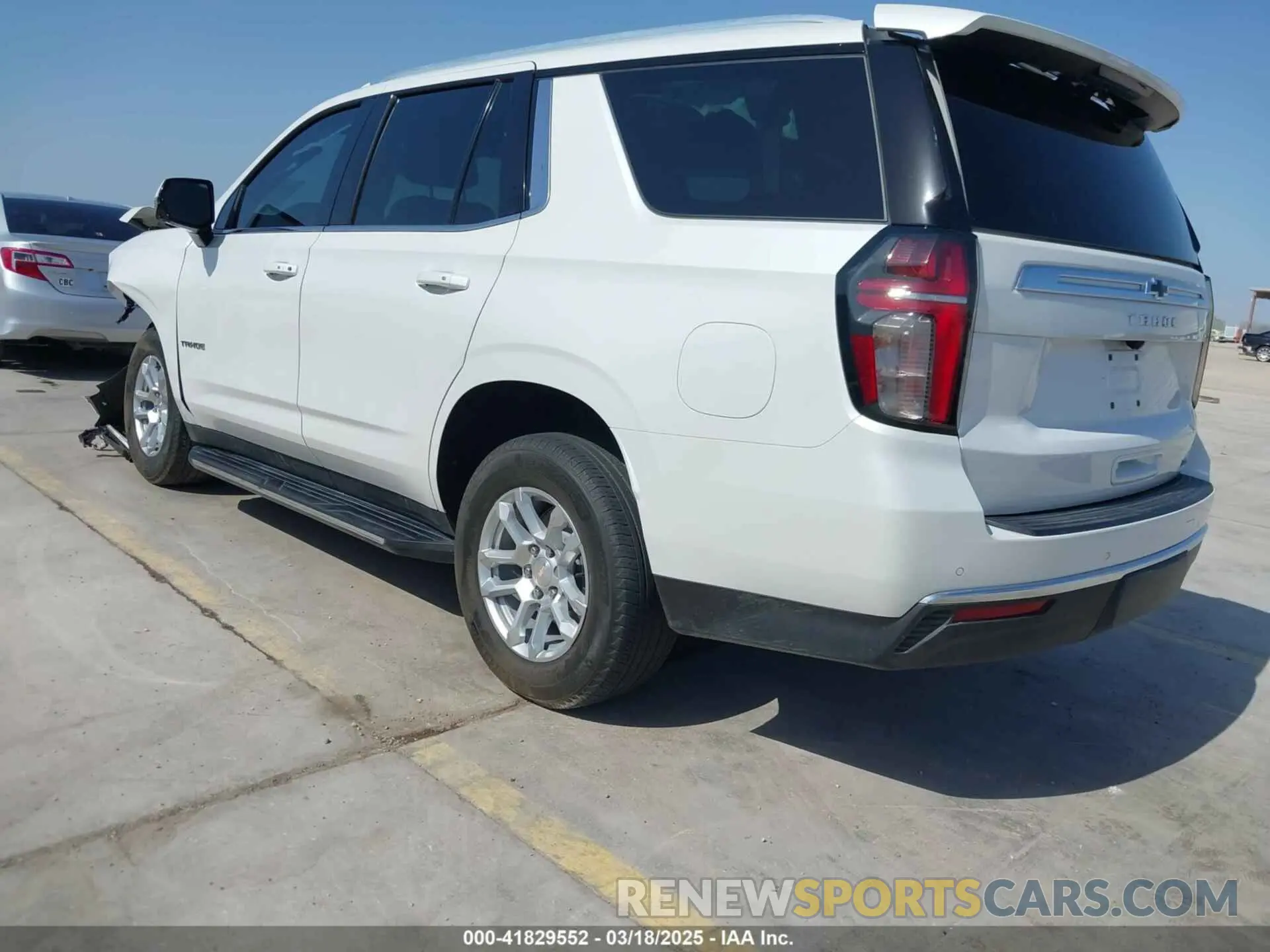3 fotografías del automóvil dañado 1GNSKNKD3PR313606 CHEVROLET TAHOE 2023