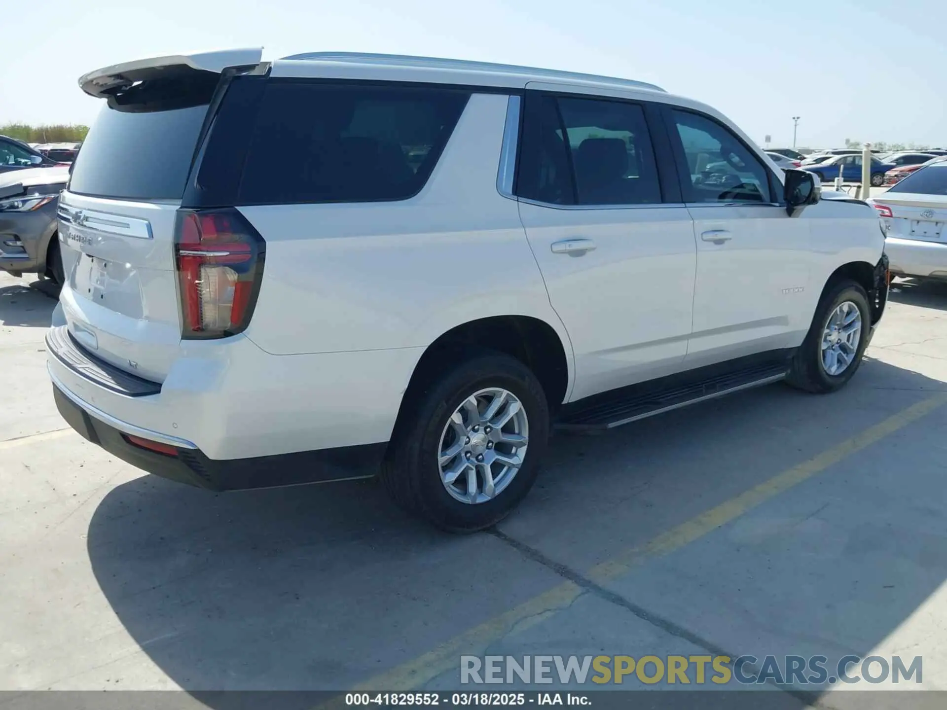 4 fotografías del automóvil dañado 1GNSKNKD3PR313606 CHEVROLET TAHOE 2023