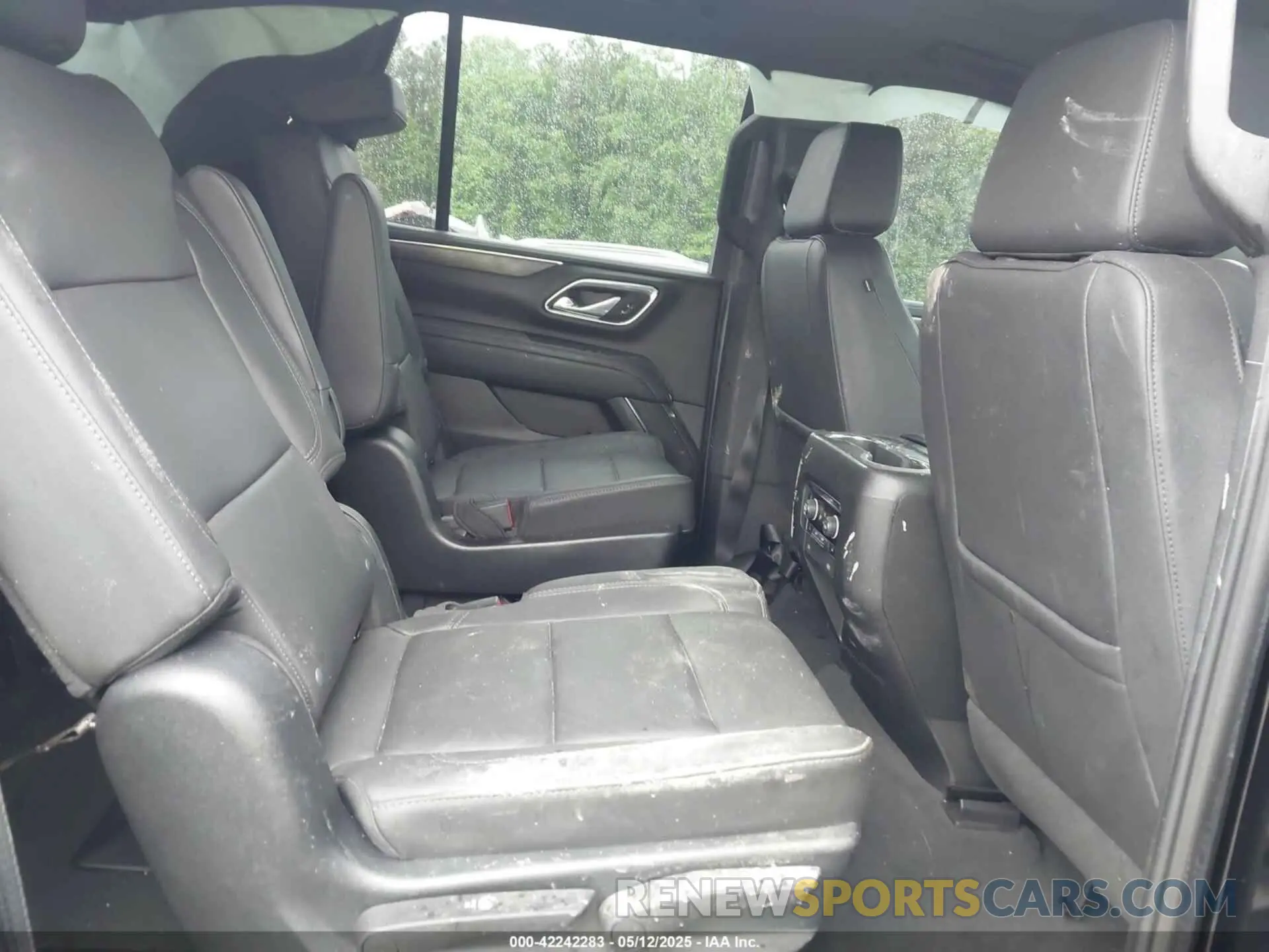 8 fotografías del automóvil dañado 1GNSKNKD5PR407387 CHEVROLET TAHOE 2023