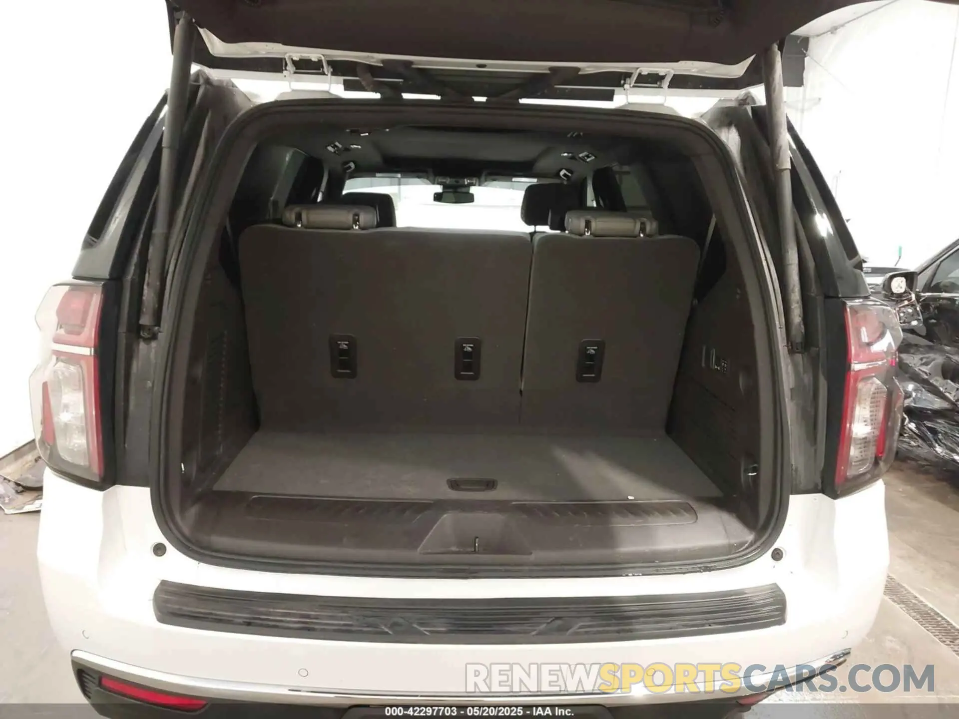 18 fotografías del automóvil dañado 1GNSKNKD6PR536612 CHEVROLET TAHOE 2023