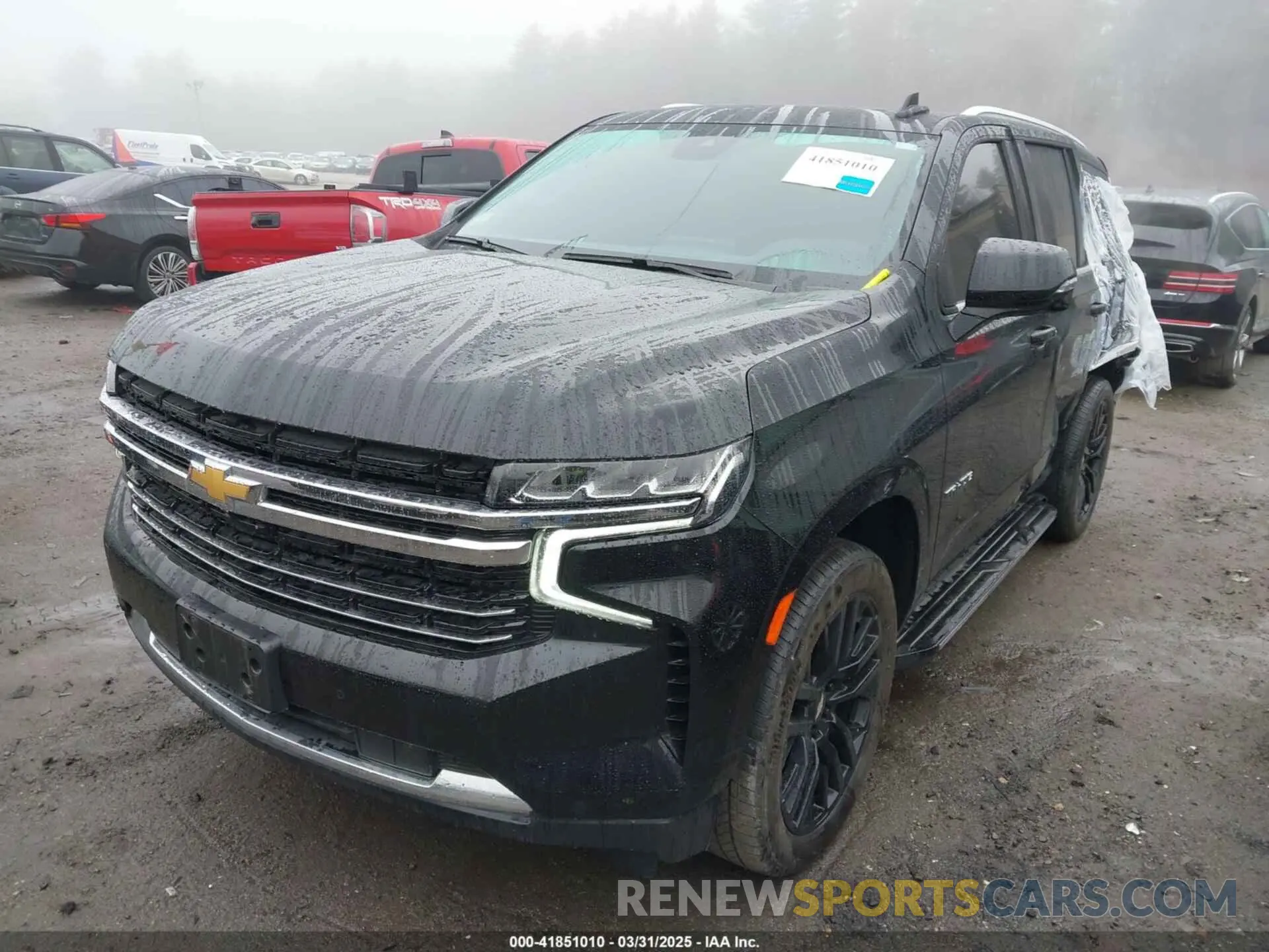 2 fotografías del automóvil dañado 1GNSKNKD7PR361853 CHEVROLET TAHOE 2023