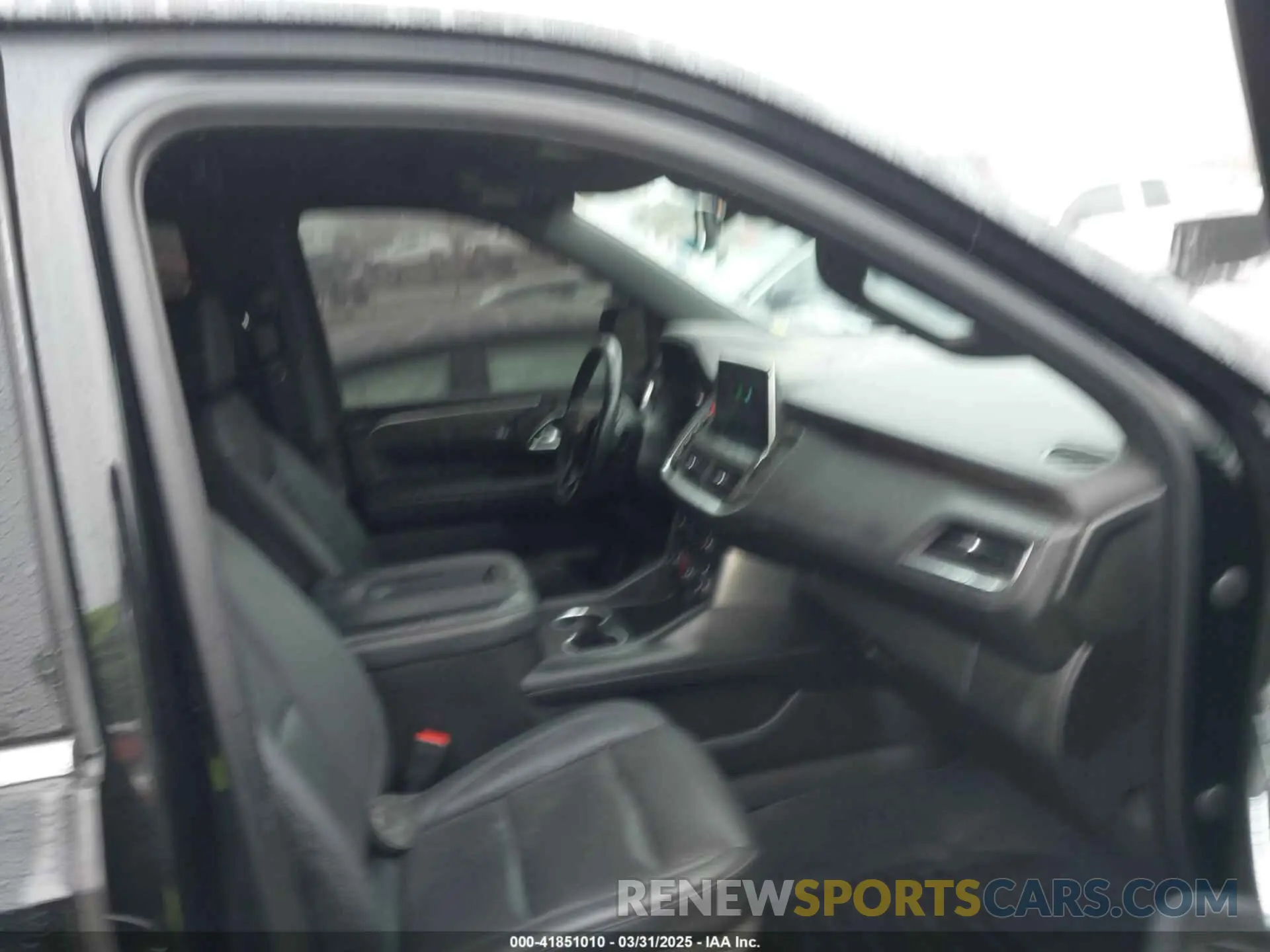 5 fotografías del automóvil dañado 1GNSKNKD7PR361853 CHEVROLET TAHOE 2023