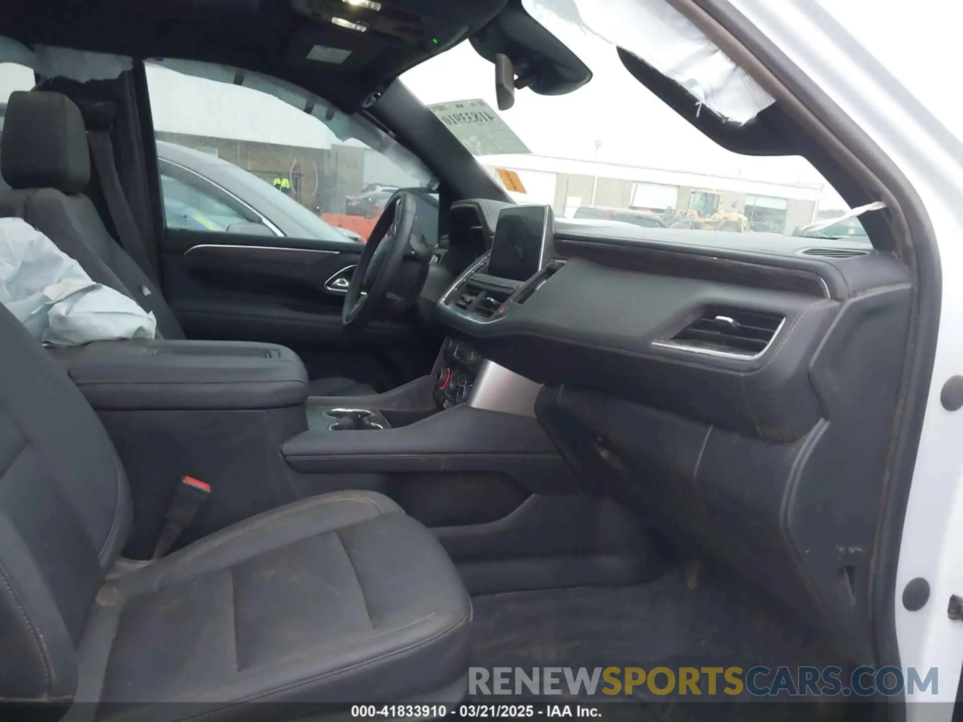 5 fotografías del automóvil dañado 1GNSKPKD0PR411701 CHEVROLET TAHOE 2023