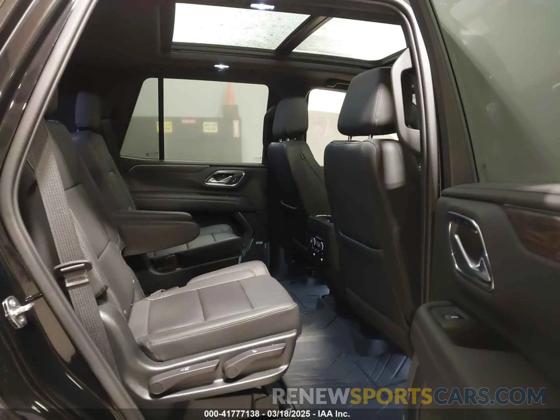 8 fotografías del automóvil dañado 1GNSKPKD3PR130489 CHEVROLET TAHOE 2023