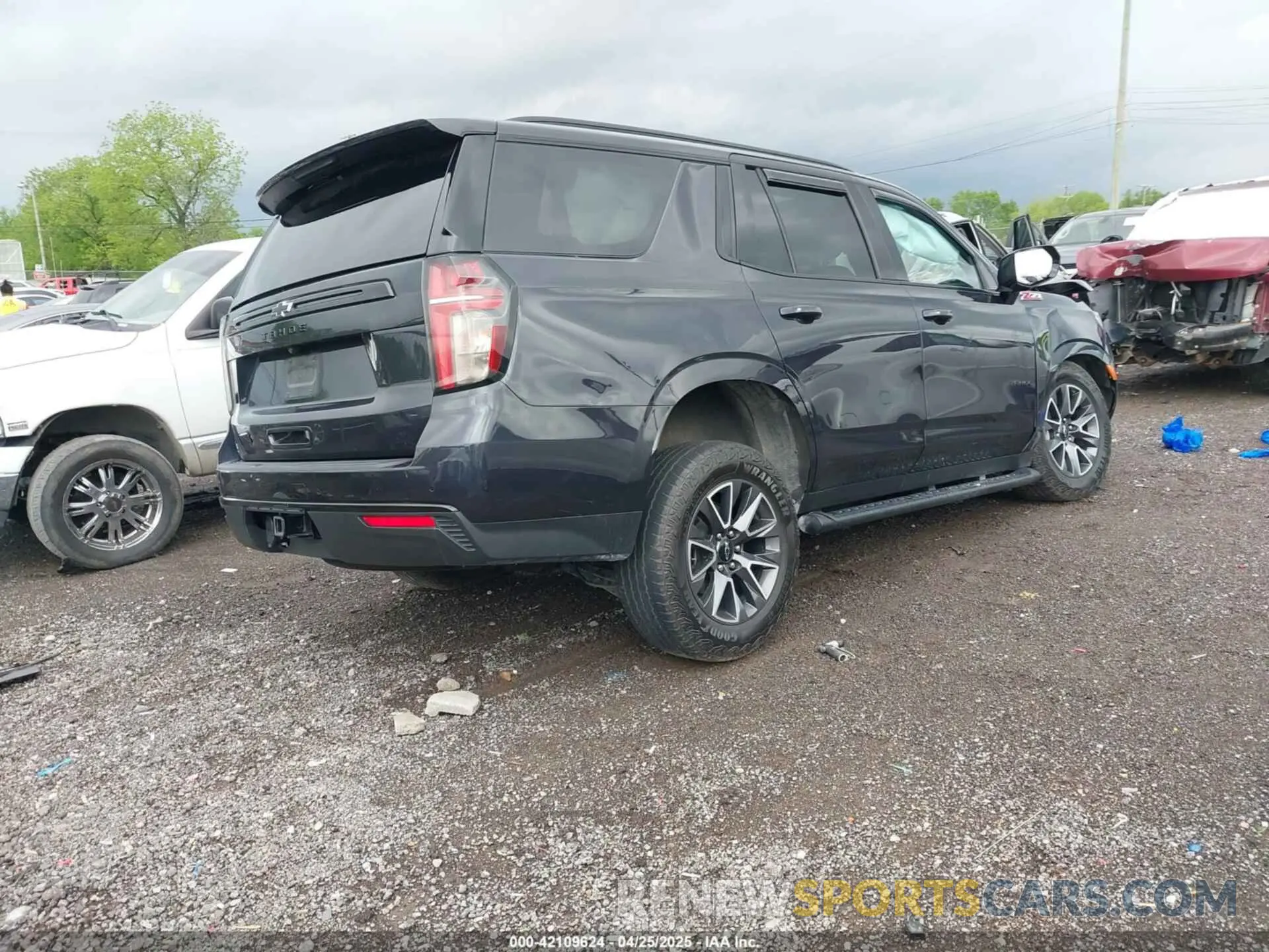 4 fotografías del automóvil dañado 1GNSKPKD8PR238140 CHEVROLET TAHOE 2023