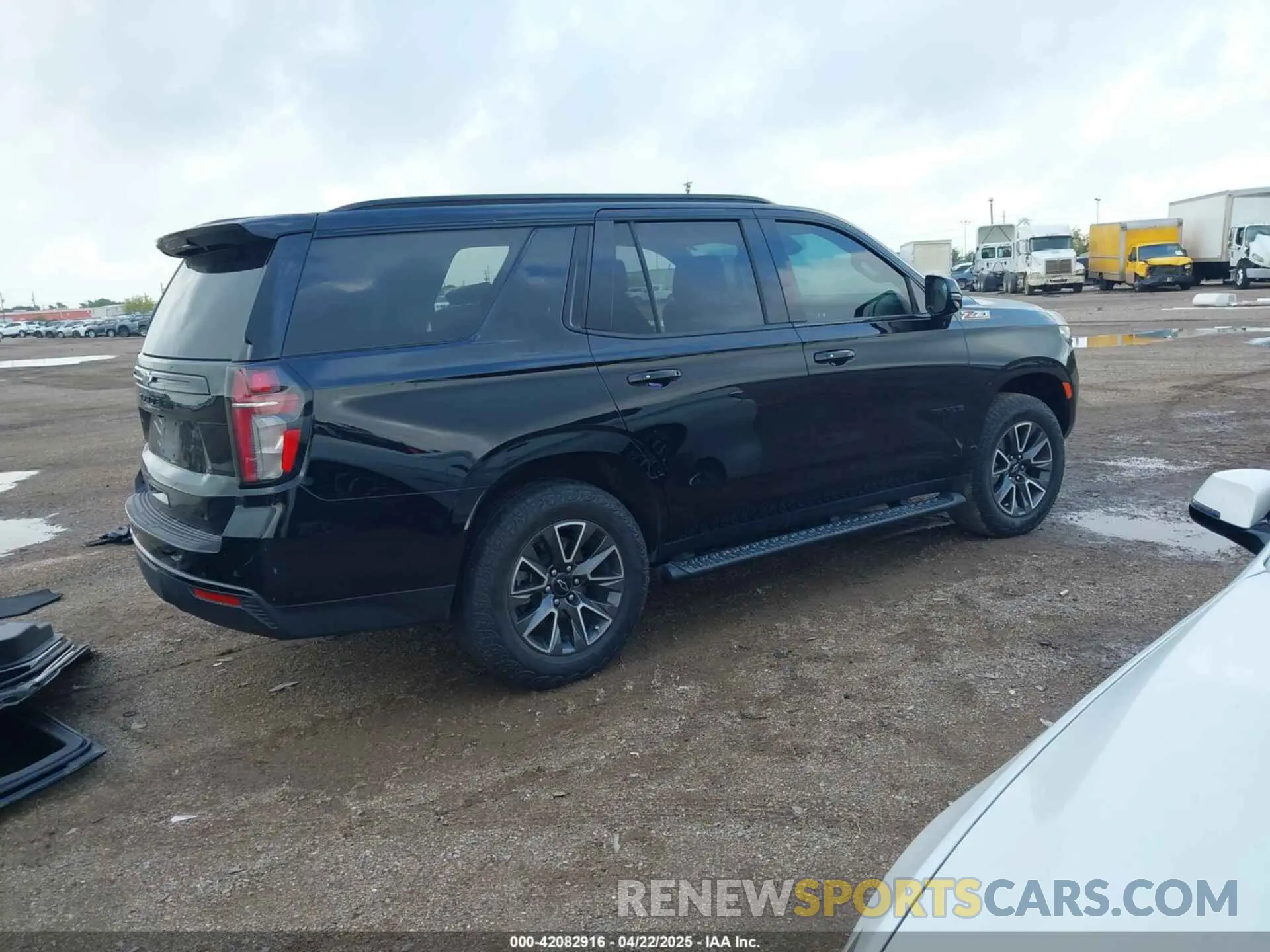 4 fotografías del automóvil dañado 1GNSKPKD9PR389603 CHEVROLET TAHOE 2023