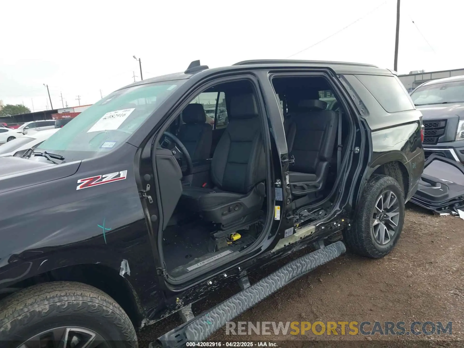 6 fotografías del automóvil dañado 1GNSKPKD9PR389603 CHEVROLET TAHOE 2023