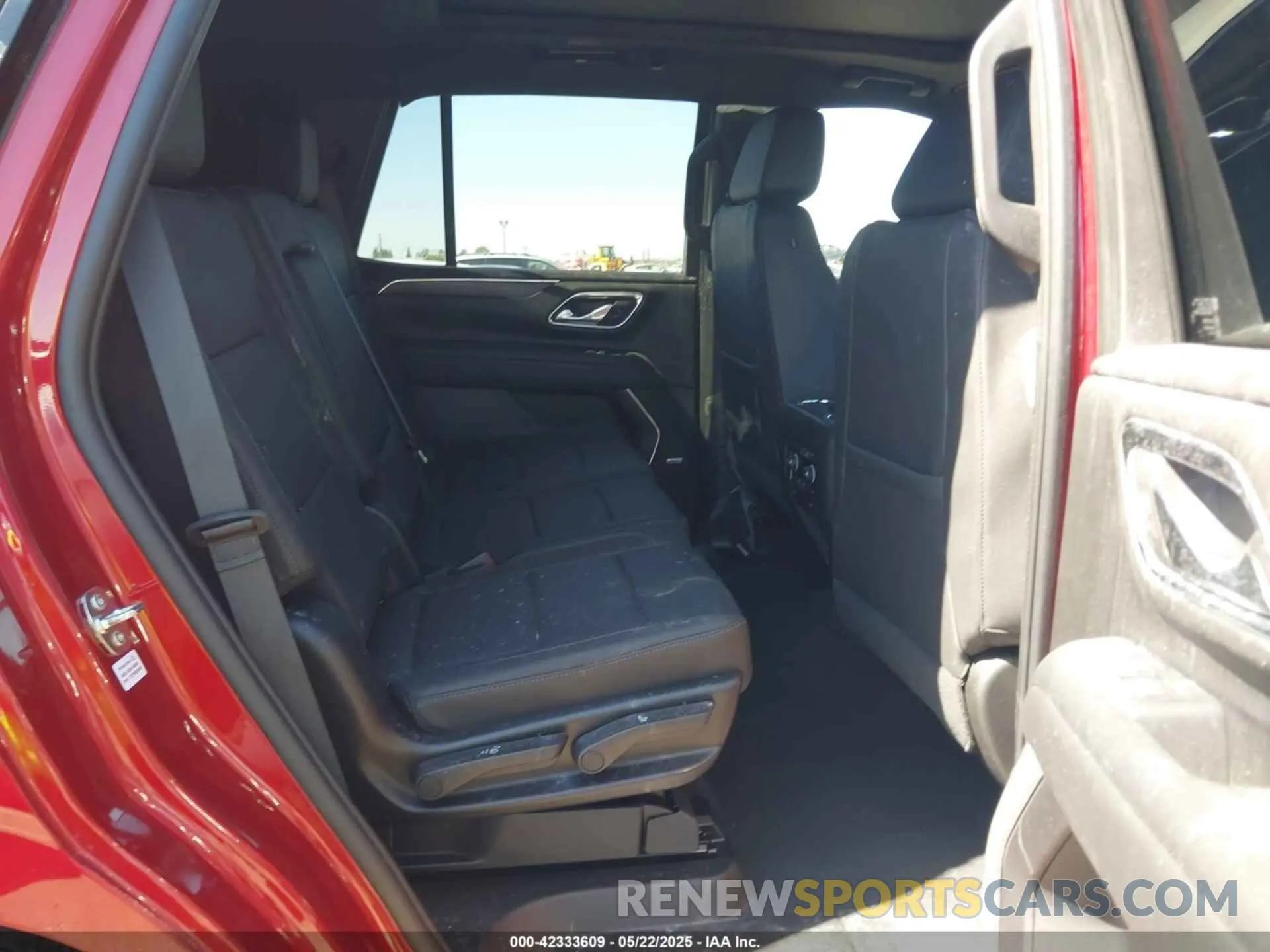 8 fotografías del automóvil dañado 1GNSKPKL1PR552686 CHEVROLET TAHOE 2023