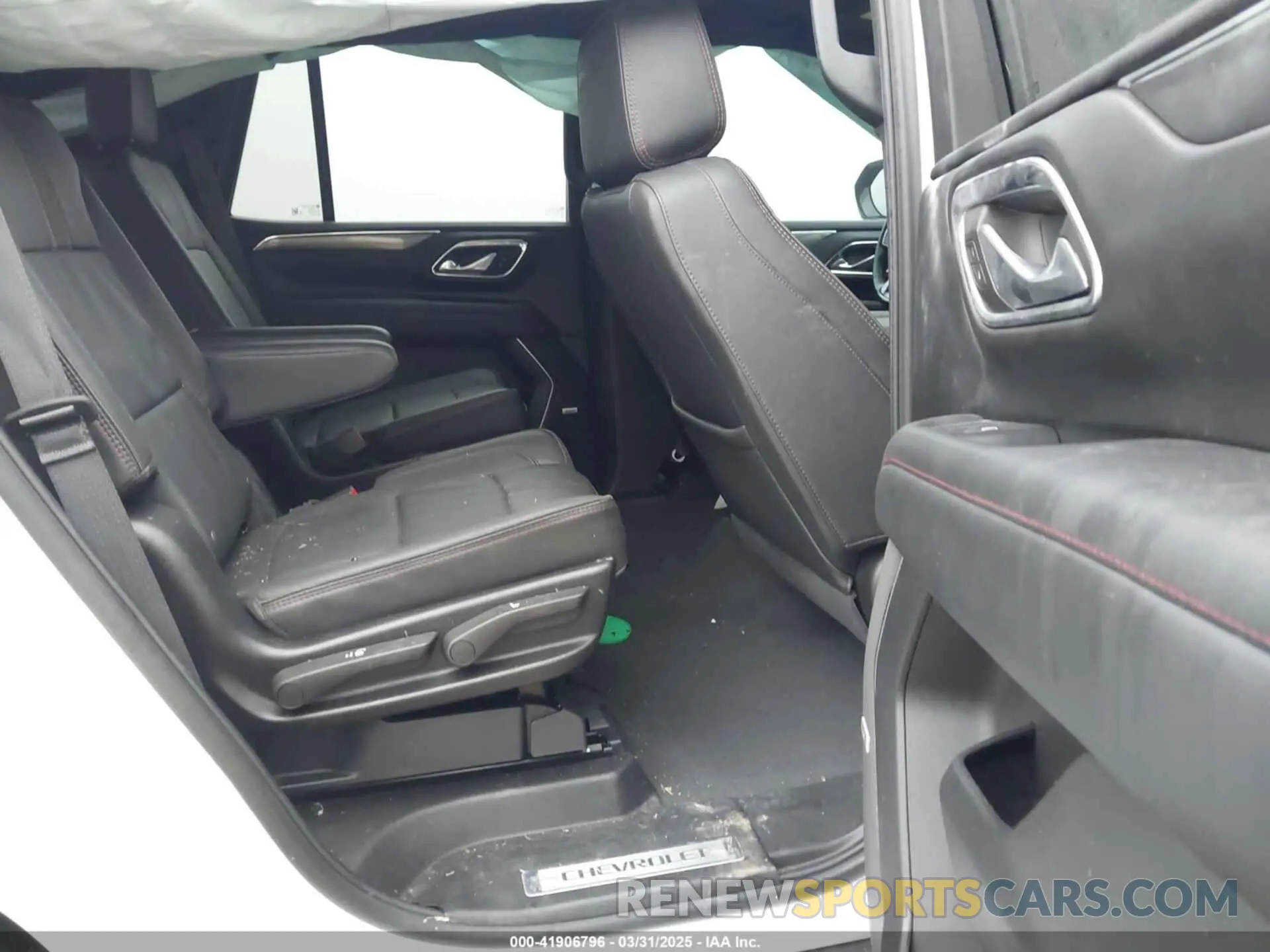 8 fotografías del automóvil dañado 1GNSKRKD4PR427153 CHEVROLET TAHOE 2023