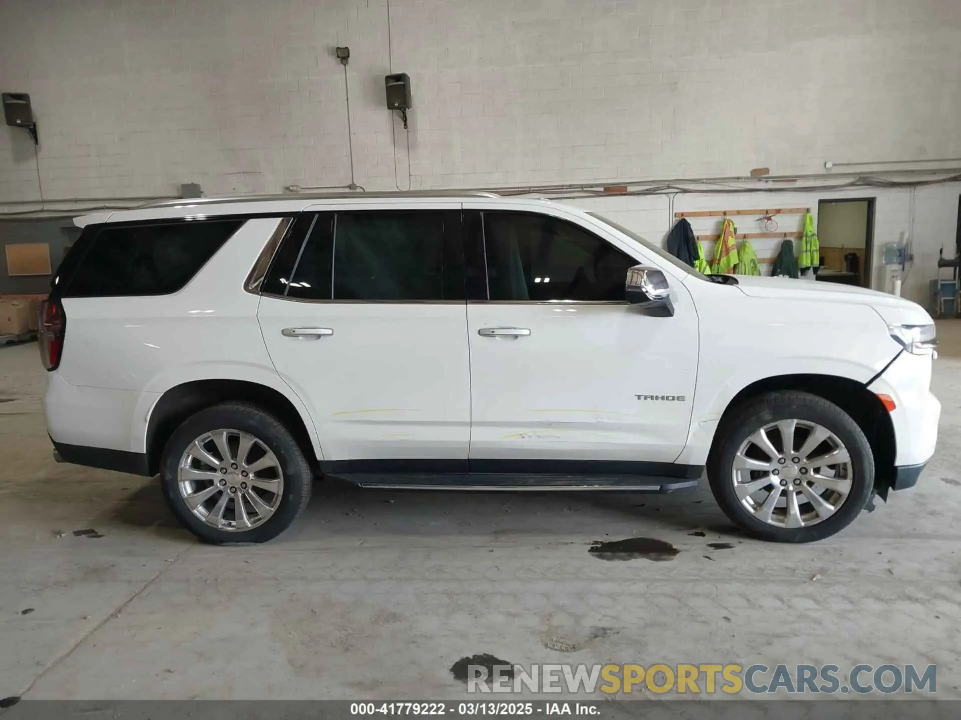 13 fotografías del automóvil dañado 1GNSKSKD0PR217513 CHEVROLET TAHOE 2023