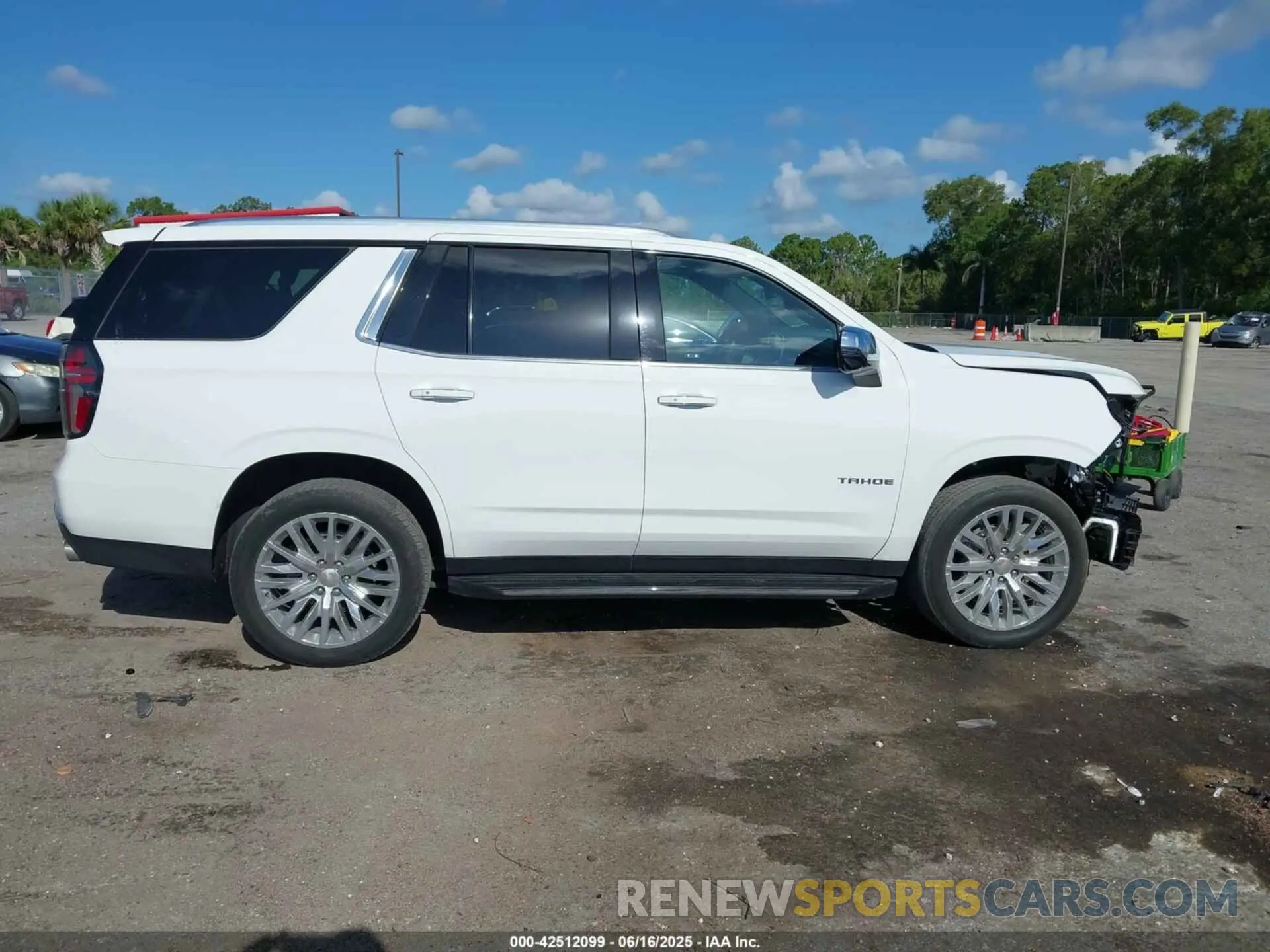 14 fotografías del automóvil dañado 1GNSKSKD0PR453465 CHEVROLET TAHOE 2023