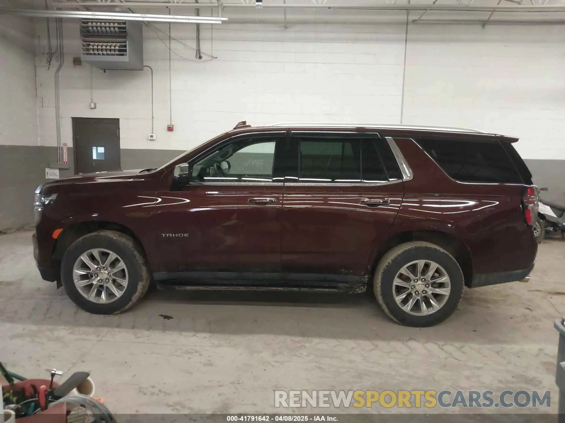 15 fotografías del automóvil dañado 1GNSKSKD2PR473085 CHEVROLET TAHOE 2023