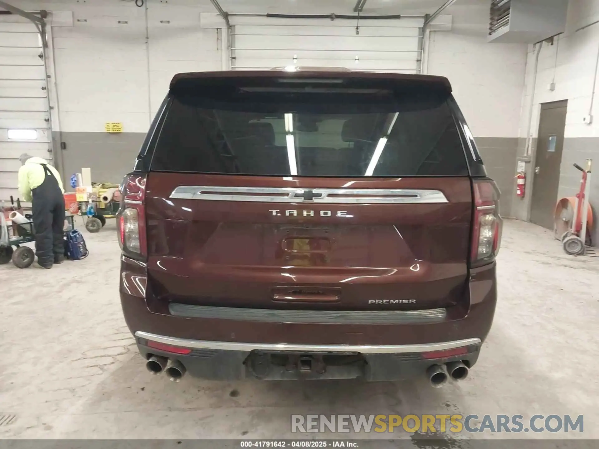 17 fotografías del automóvil dañado 1GNSKSKD2PR473085 CHEVROLET TAHOE 2023