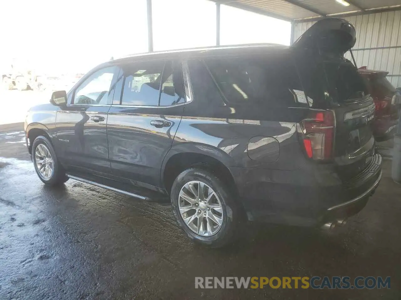 2 fotografías del automóvil dañado 1GNSKSKD4PR458118 CHEVROLET TAHOE 2023