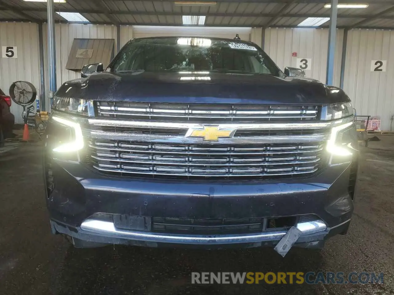 5 fotografías del automóvil dañado 1GNSKSKD4PR458118 CHEVROLET TAHOE 2023