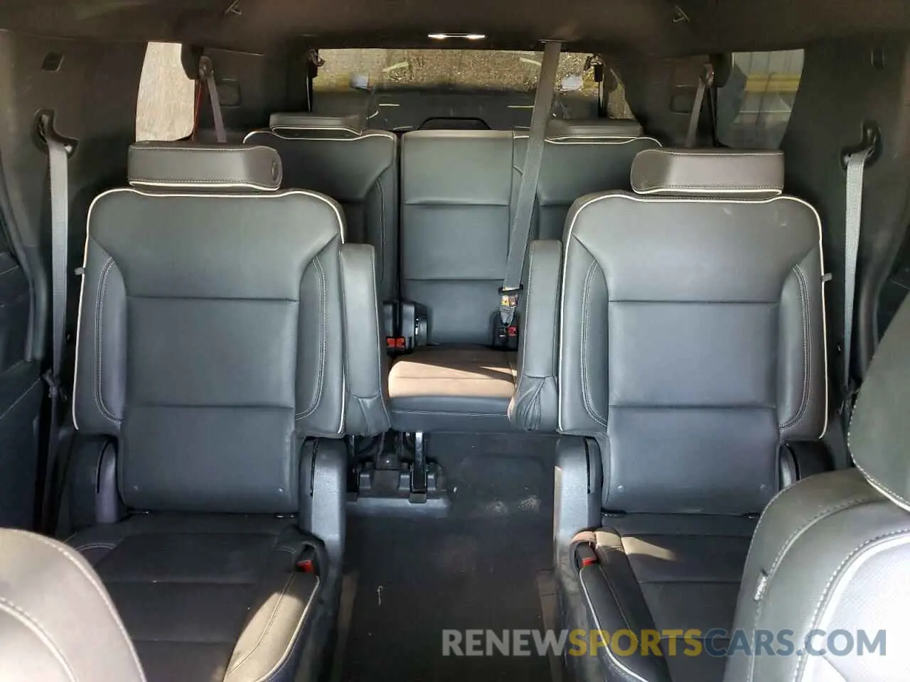 10 fotografías del automóvil dañado 1GNSKSKD6PR456788 CHEVROLET TAHOE 2023