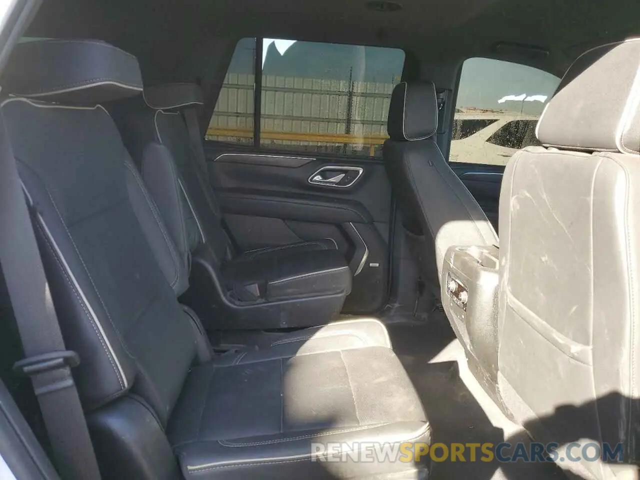11 fotografías del automóvil dañado 1GNSKSKD6PR456788 CHEVROLET TAHOE 2023