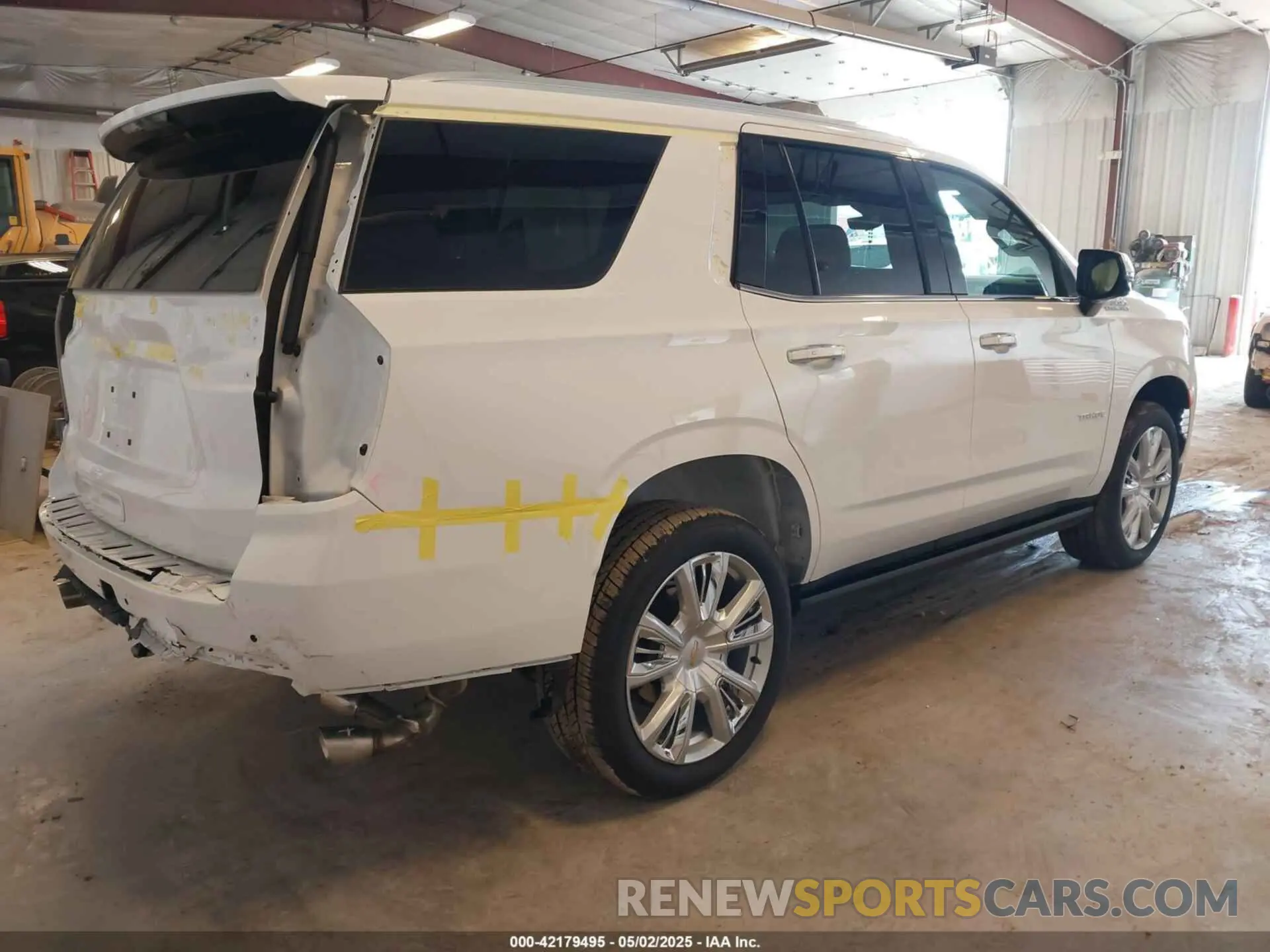 4 fotografías del automóvil dañado 1GNSKTKL0PR533720 CHEVROLET TAHOE 2023