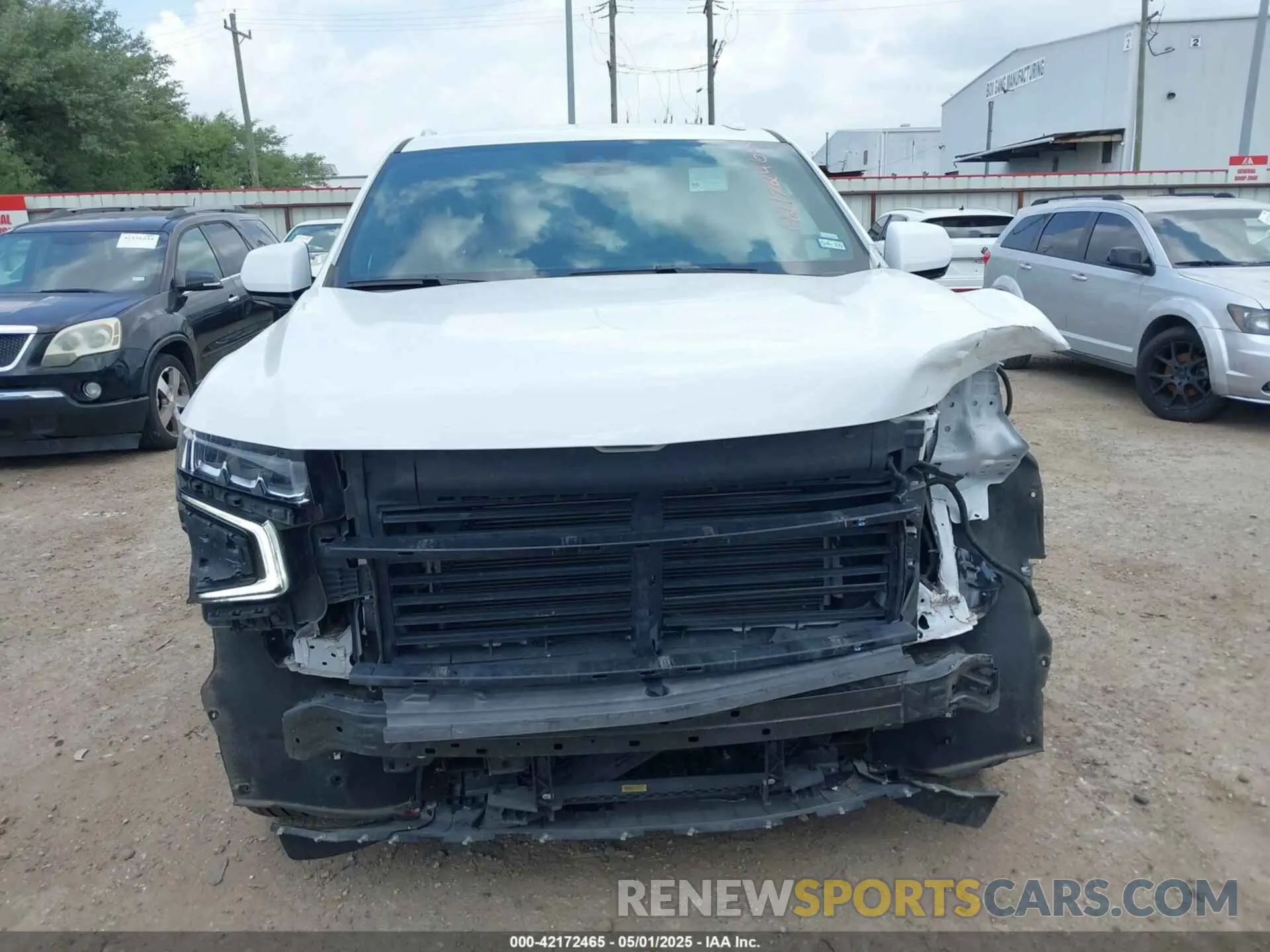 13 fotografías del automóvil dañado 1GNSCNKD2RR279514 CHEVROLET TAHOE 2024