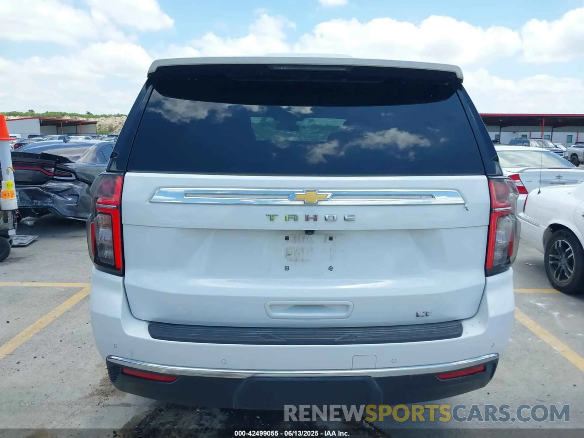 16 fotografías del automóvil dañado 1GNSCNKD7RR163693 CHEVROLET TAHOE 2024