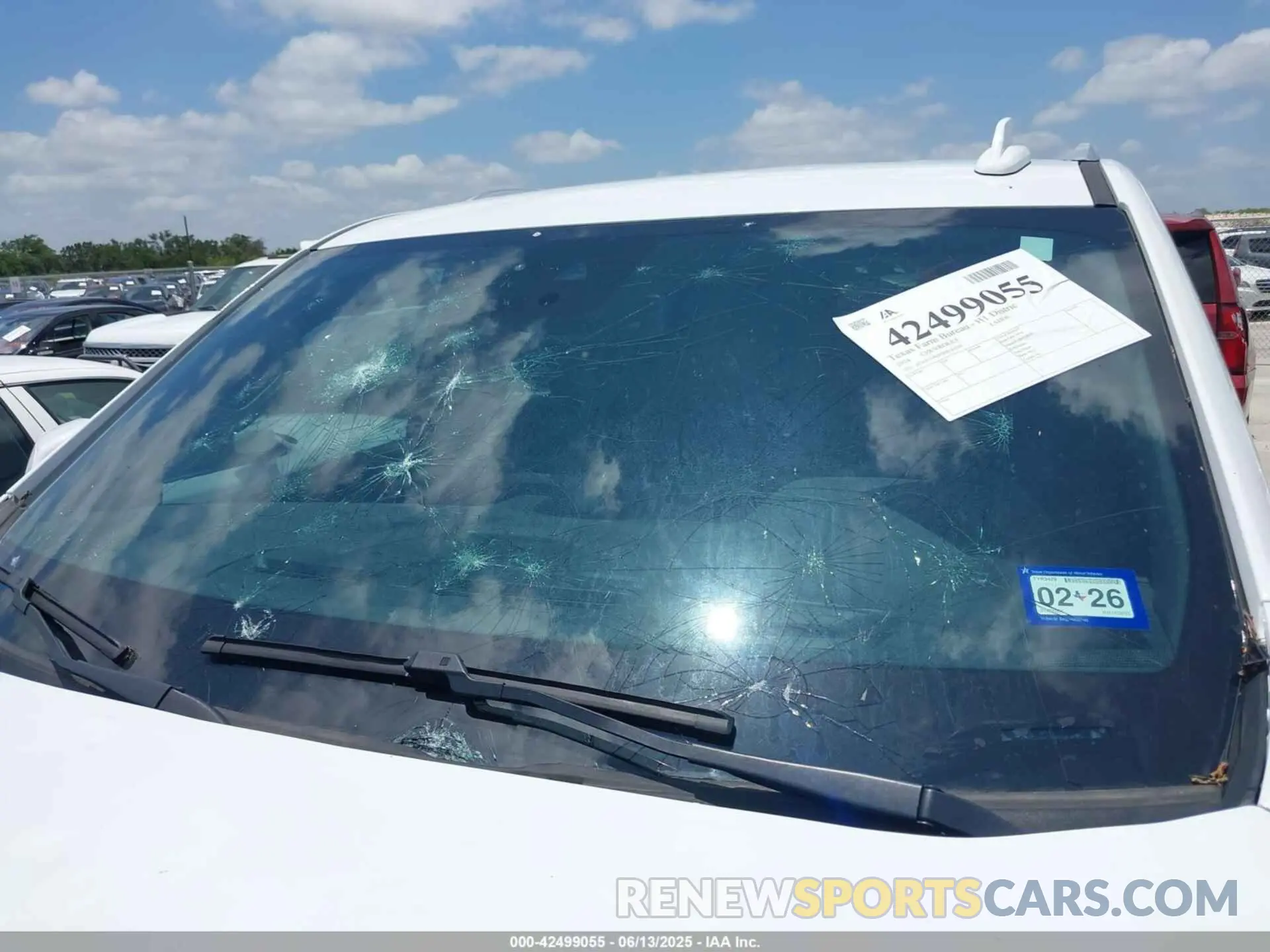 17 fotografías del automóvil dañado 1GNSCNKD7RR163693 CHEVROLET TAHOE 2024