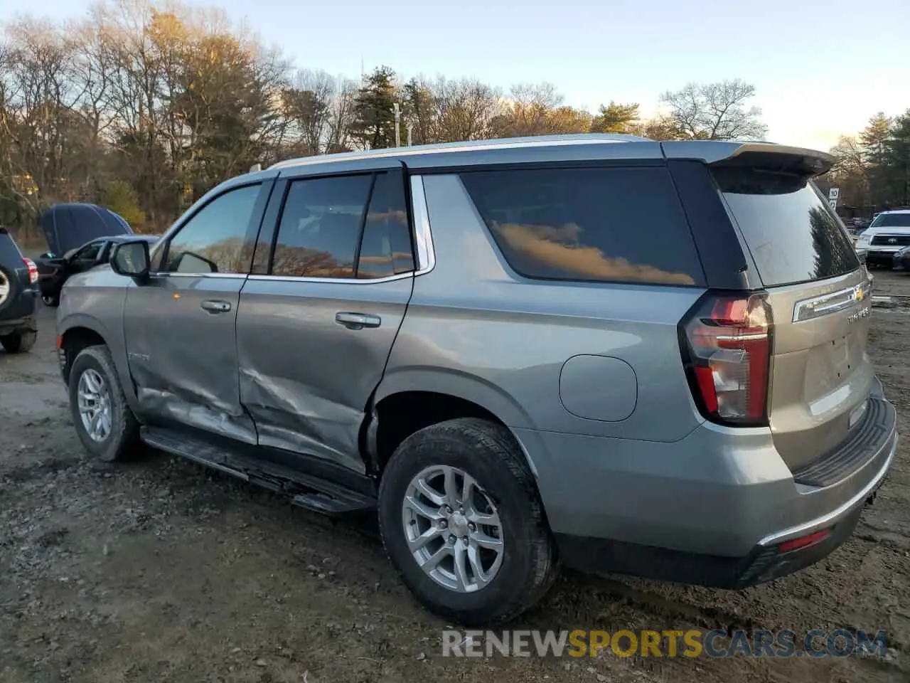 2 fotografías del automóvil dañado 1GNSCNKD9RR211713 CHEVROLET TAHOE 2024