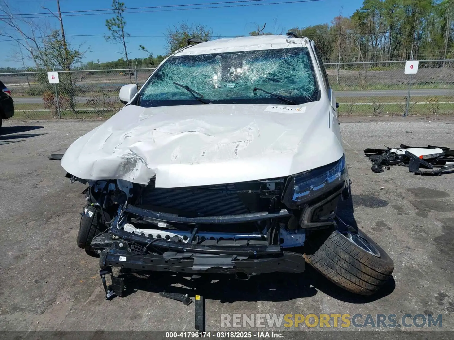 11 fotografías del automóvil dañado 1GNSCRKD3RR393593 CHEVROLET TAHOE 2024