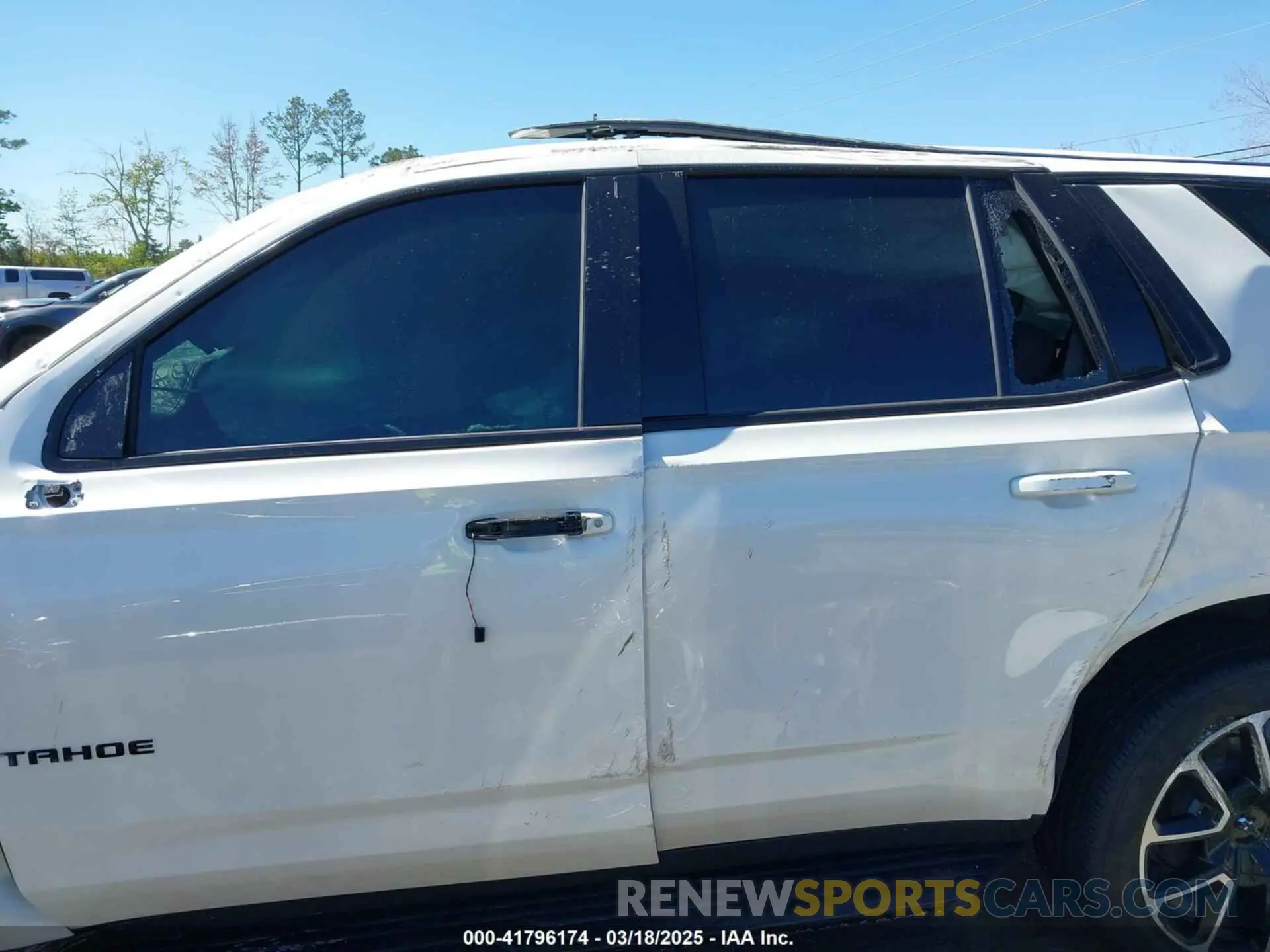13 fotografías del automóvil dañado 1GNSCRKD3RR393593 CHEVROLET TAHOE 2024