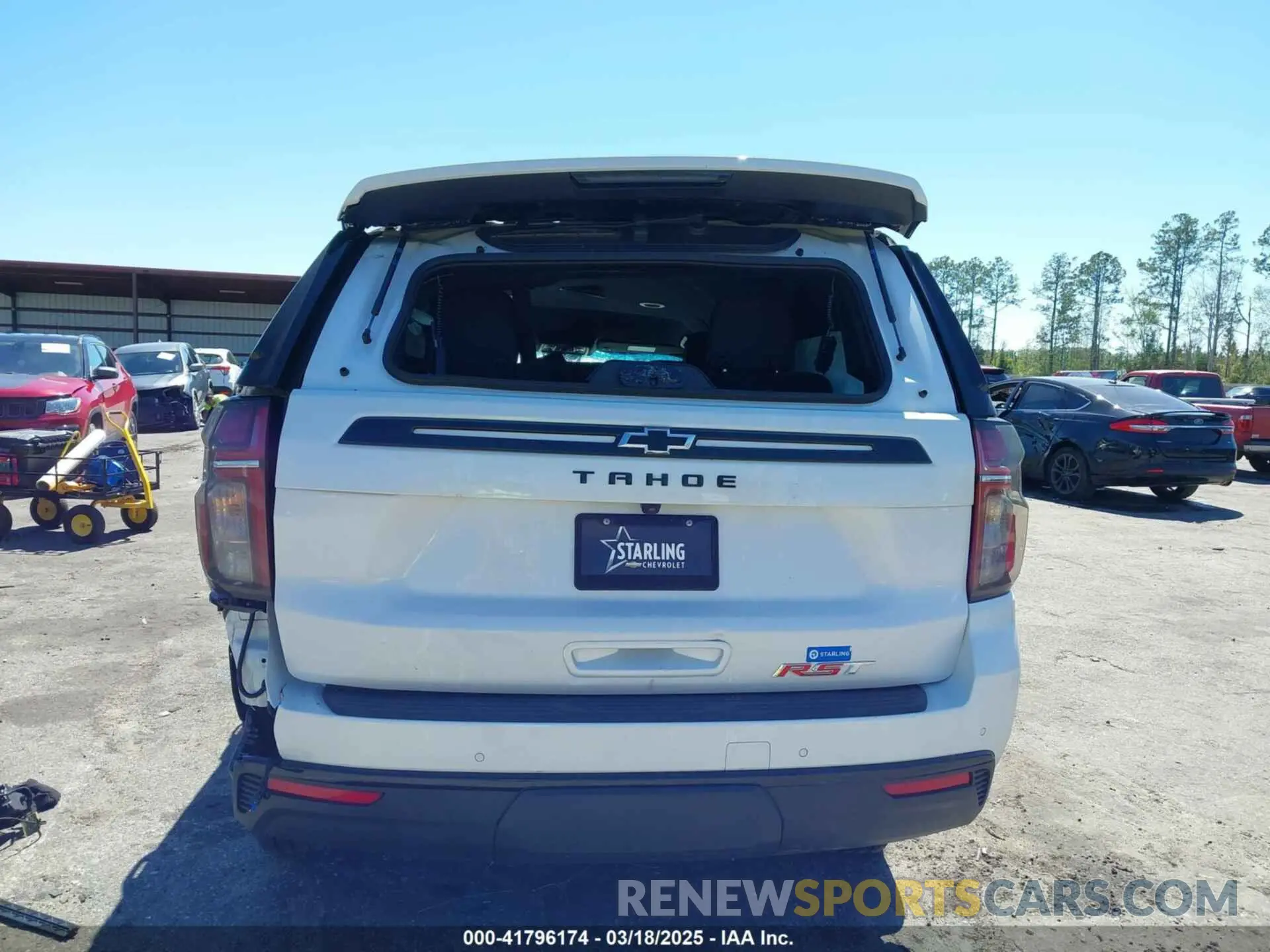 15 fotografías del automóvil dañado 1GNSCRKD3RR393593 CHEVROLET TAHOE 2024