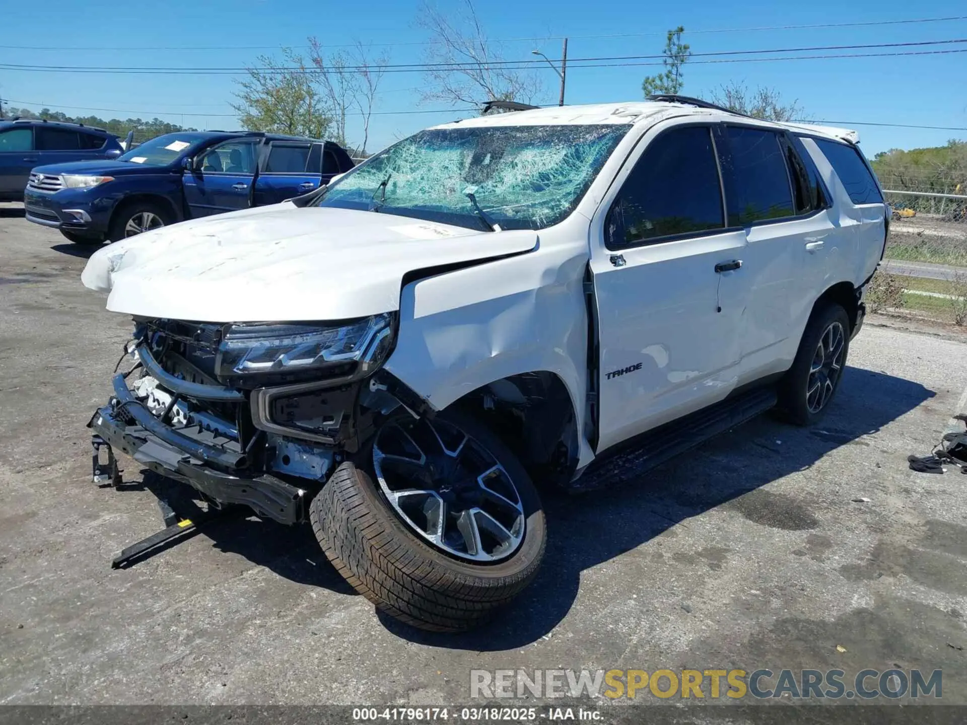 2 fotografías del automóvil dañado 1GNSCRKD3RR393593 CHEVROLET TAHOE 2024