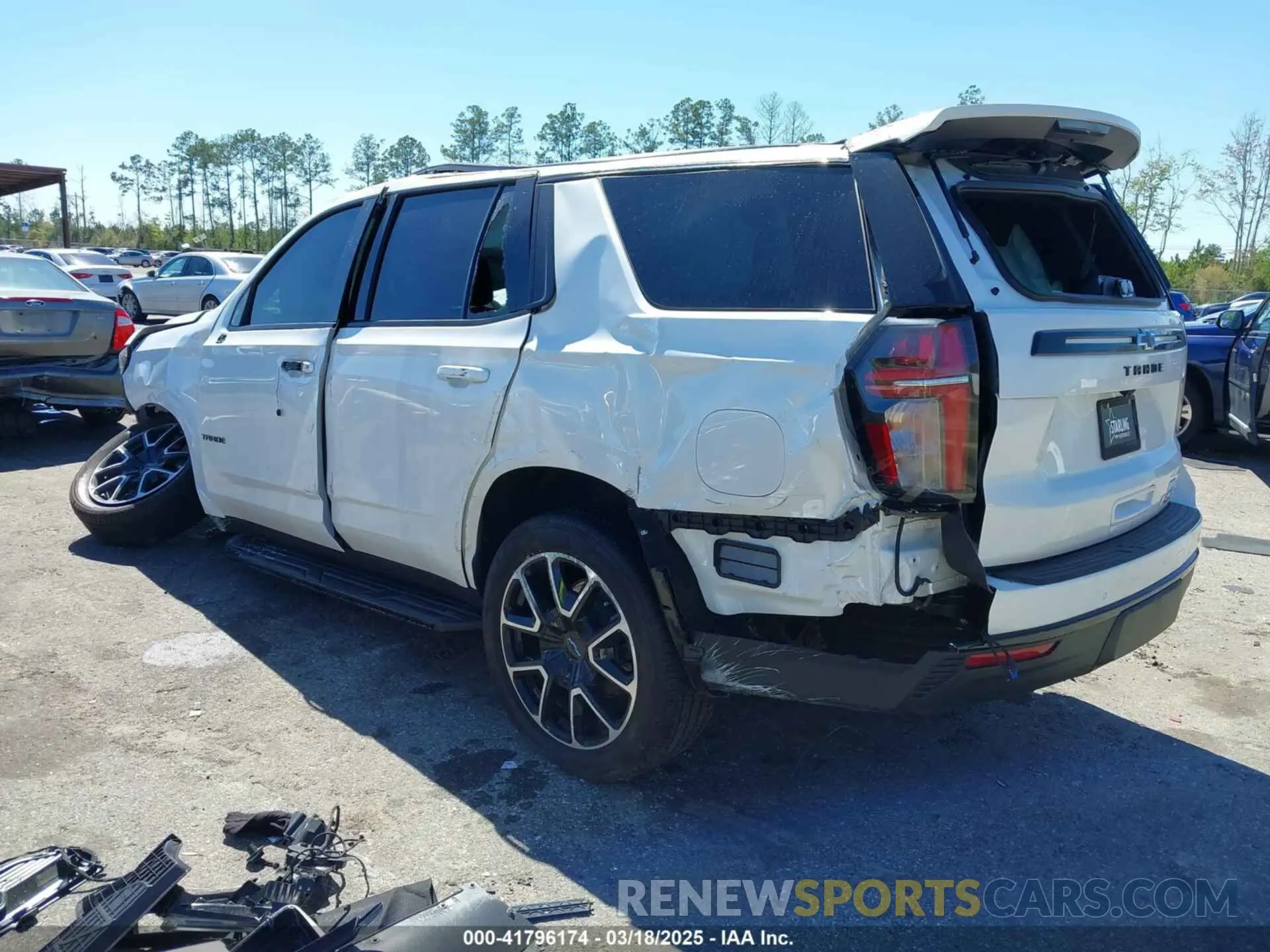 3 fotografías del automóvil dañado 1GNSCRKD3RR393593 CHEVROLET TAHOE 2024