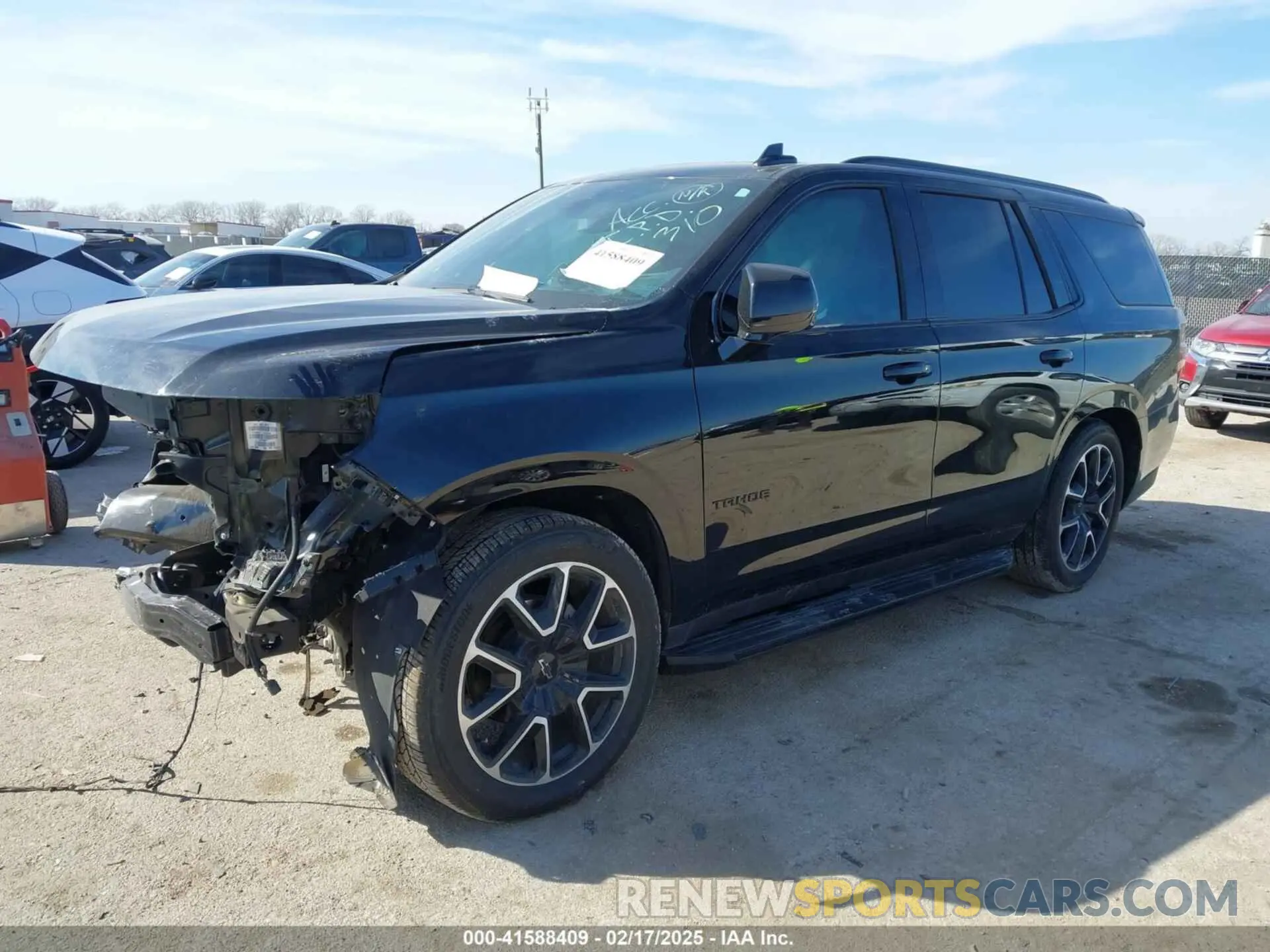 2 fotografías del automóvil dañado 1GNSCRKD7RR224919 CHEVROLET TAHOE 2024