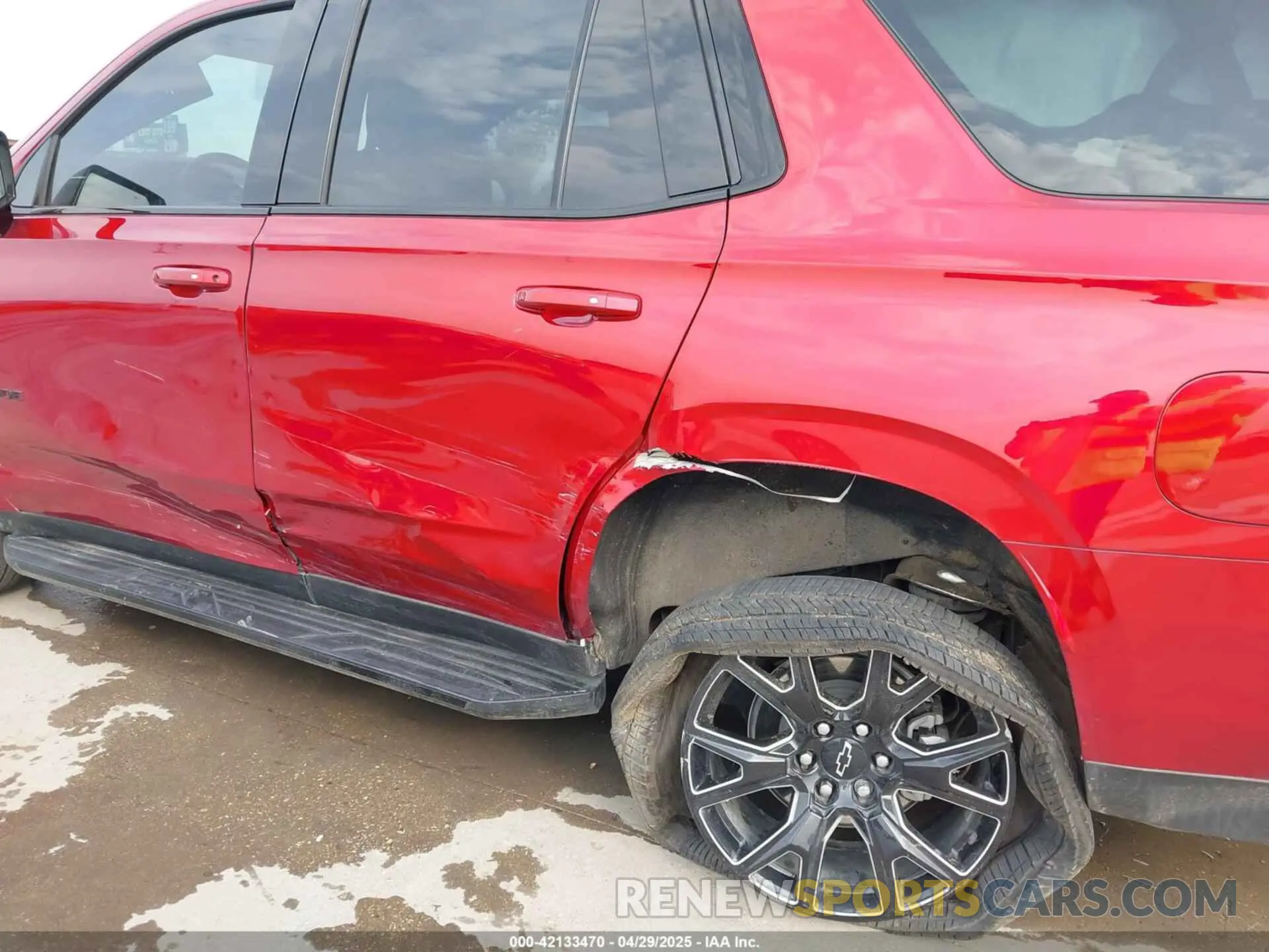 6 fotografías del automóvil dañado 1GNSCRKD7RR409245 CHEVROLET TAHOE 2024