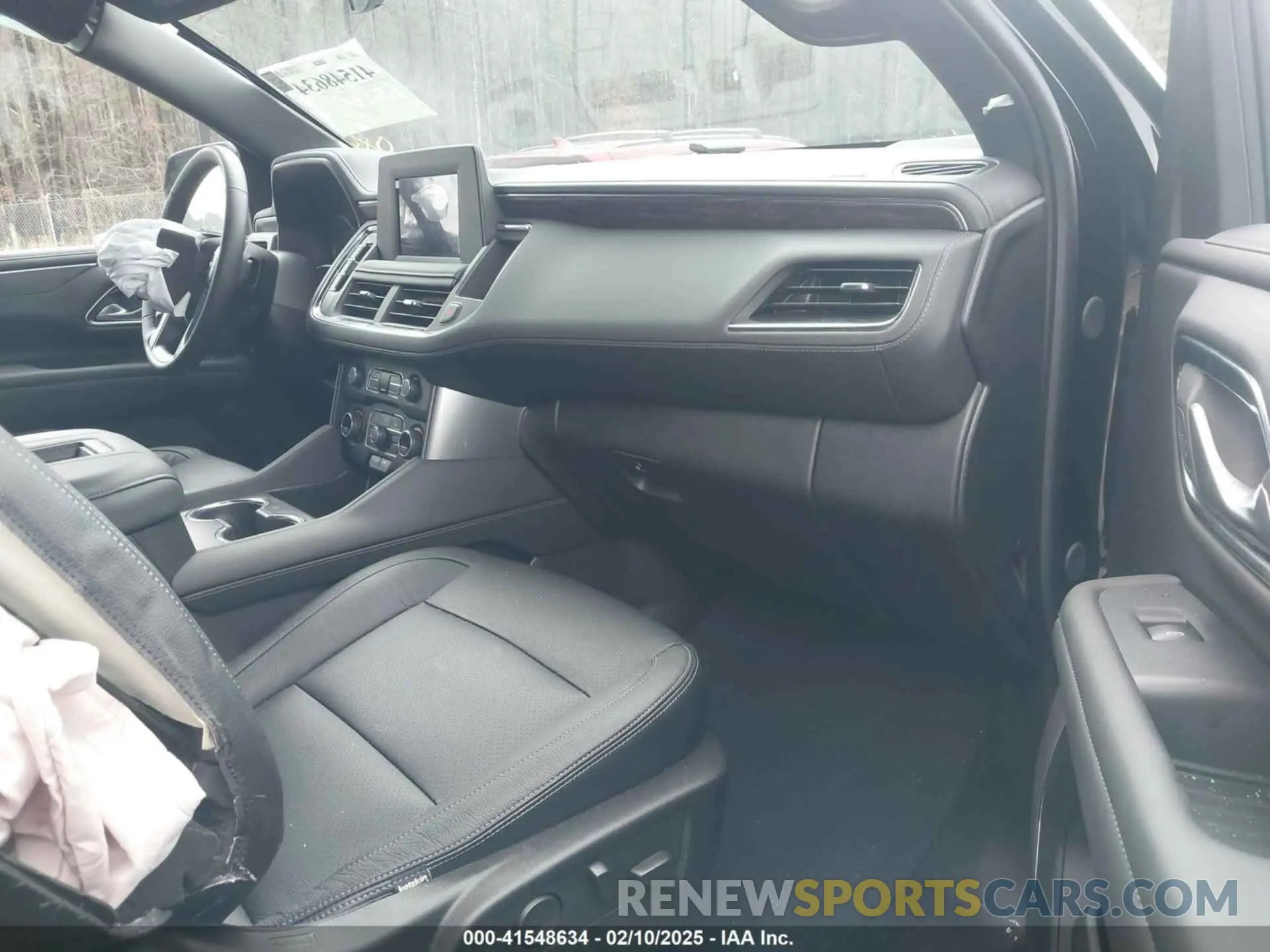 5 fotografías del automóvil dañado 1GNSKMKD6RR404883 CHEVROLET TAHOE 2024