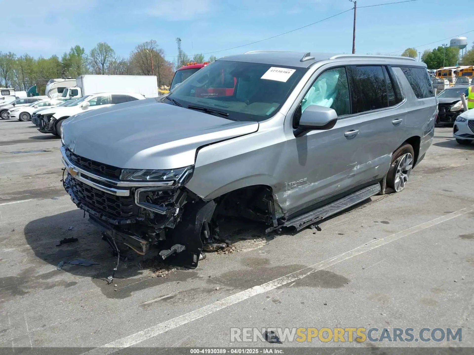 2 fotografías del automóvil dañado 1GNSKMKD7RR418128 CHEVROLET TAHOE 2024