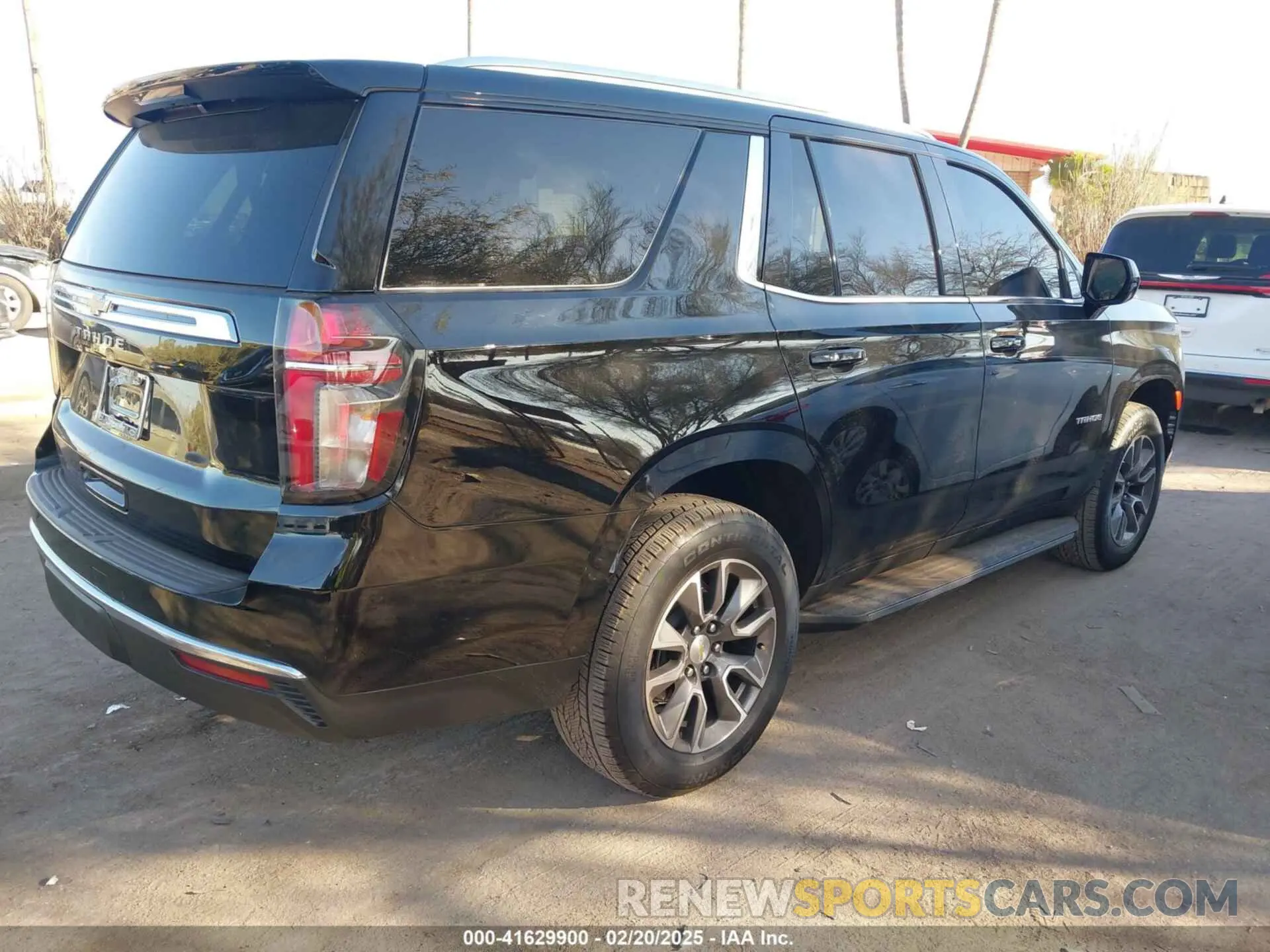 4 fotografías del automóvil dañado 1GNSKMKD9RR417627 CHEVROLET TAHOE 2024