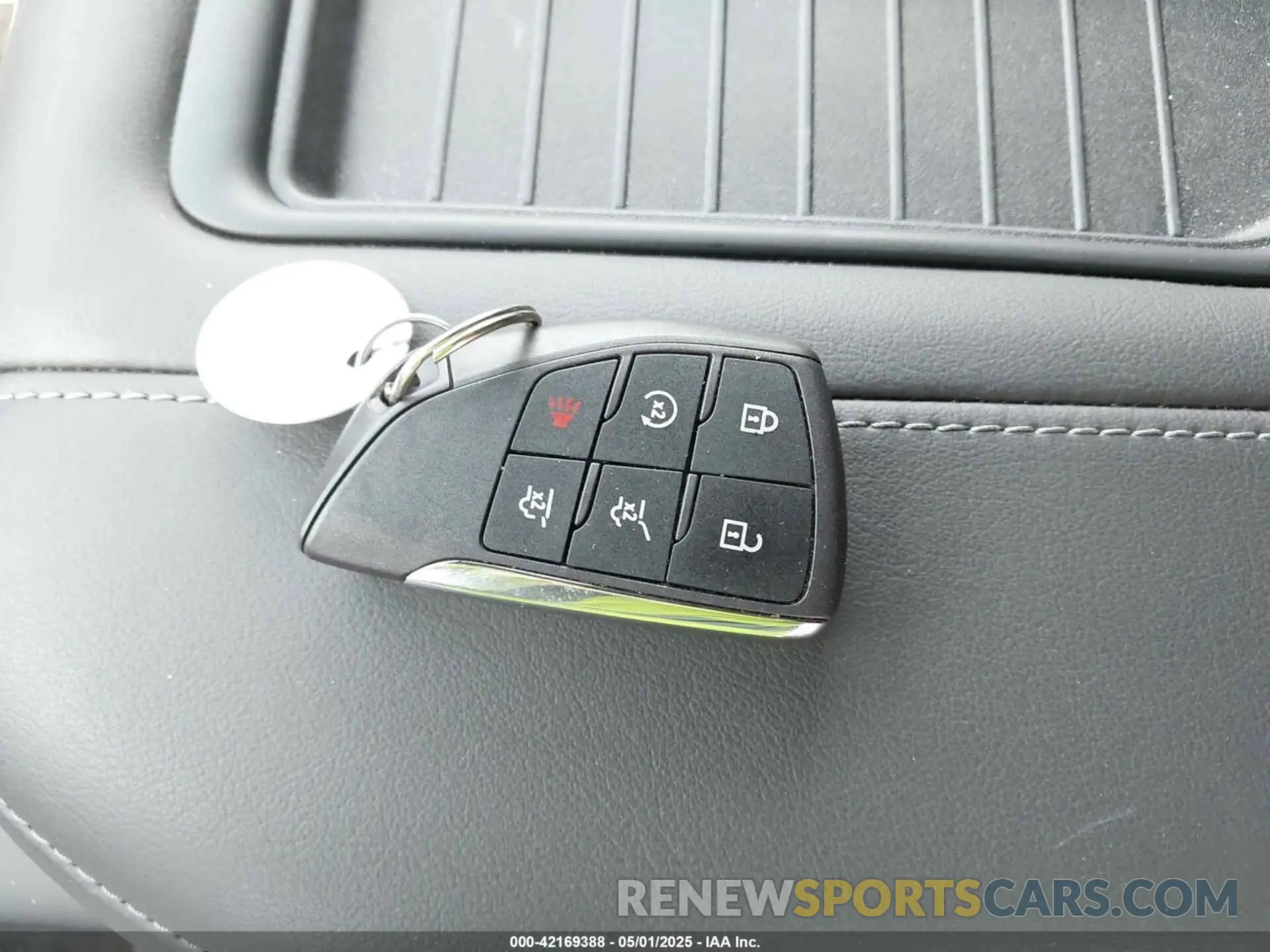 11 fotografías del automóvil dañado 1GNSKNKD1RR317799 CHEVROLET TAHOE 2024