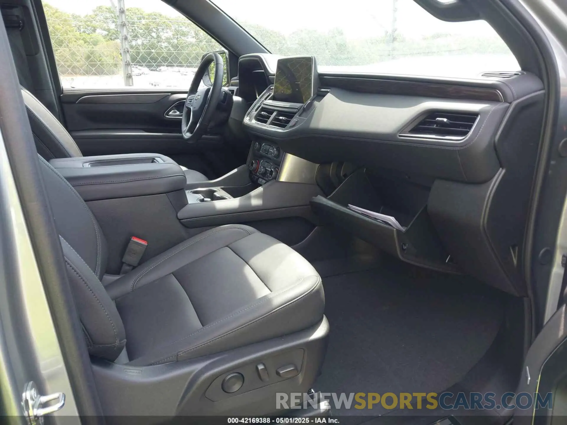 5 fotografías del automóvil dañado 1GNSKNKD1RR317799 CHEVROLET TAHOE 2024
