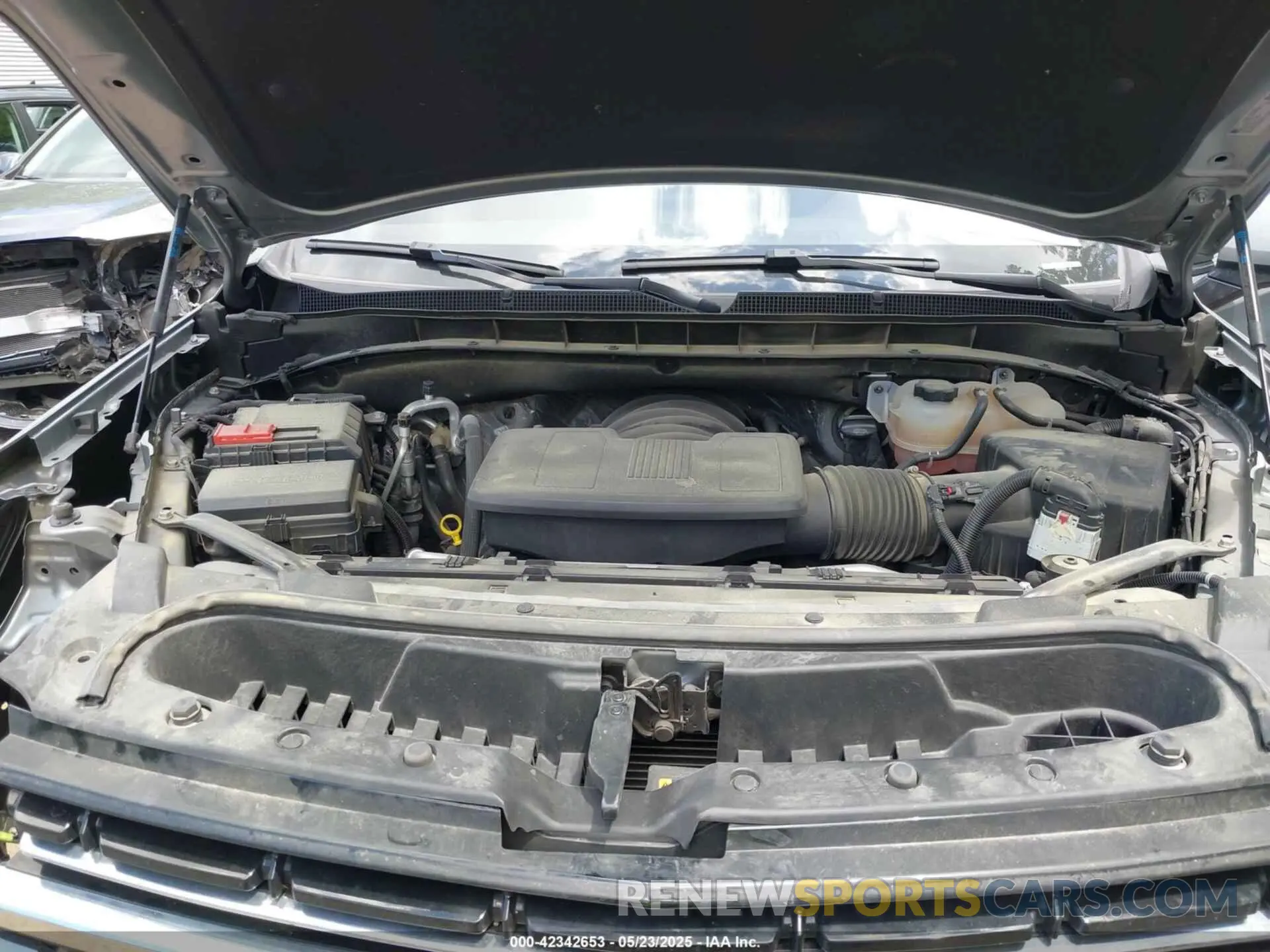 10 fotografías del automóvil dañado 1GNSKNKD2RR180324 CHEVROLET TAHOE 2024