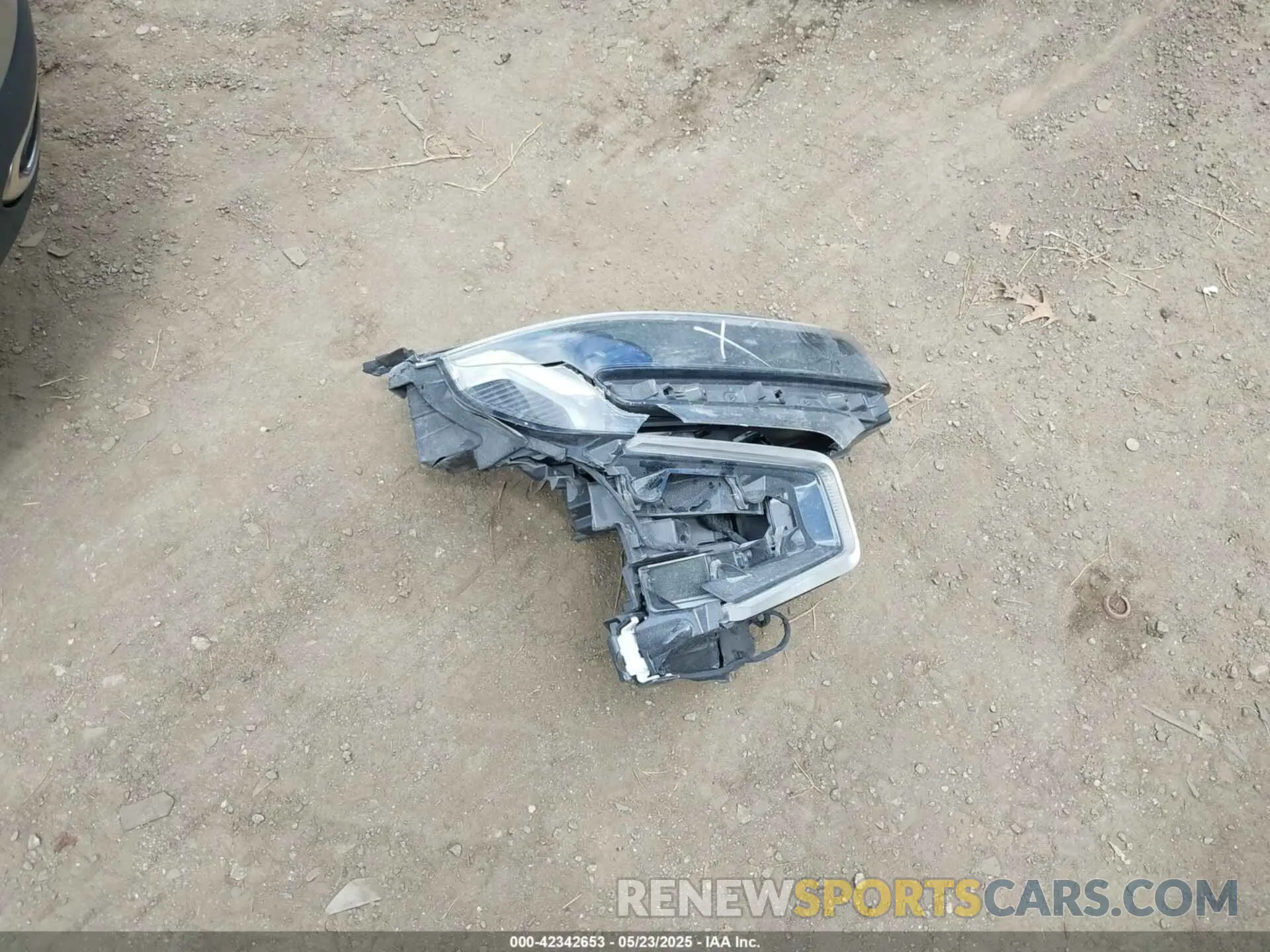 12 fotografías del automóvil dañado 1GNSKNKD2RR180324 CHEVROLET TAHOE 2024