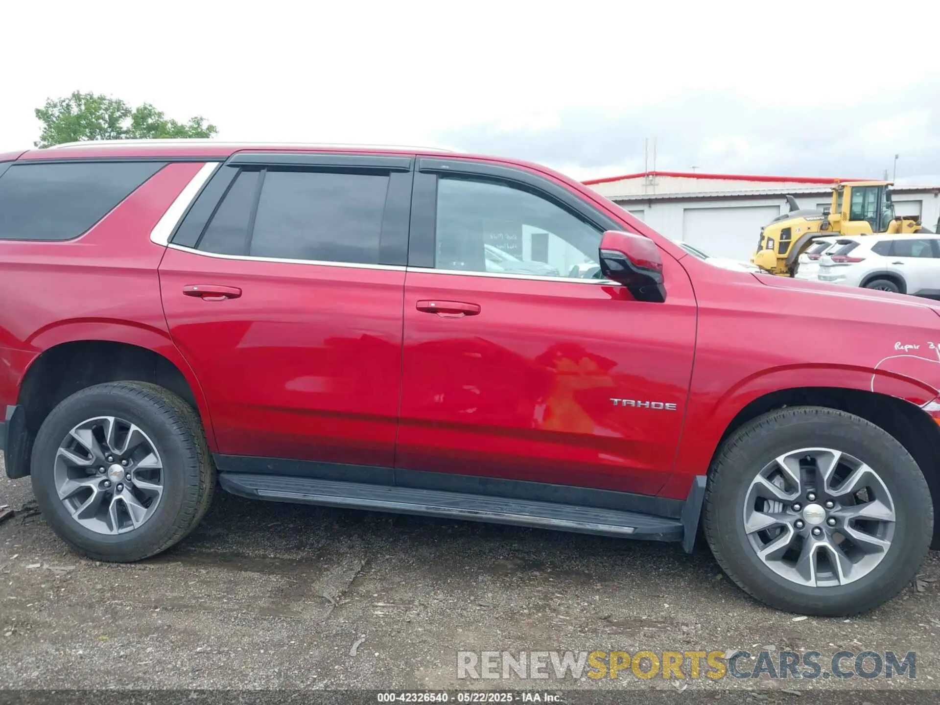 13 fotografías del automóvil dañado 1GNSKNKD7RR171067 CHEVROLET TAHOE 2024