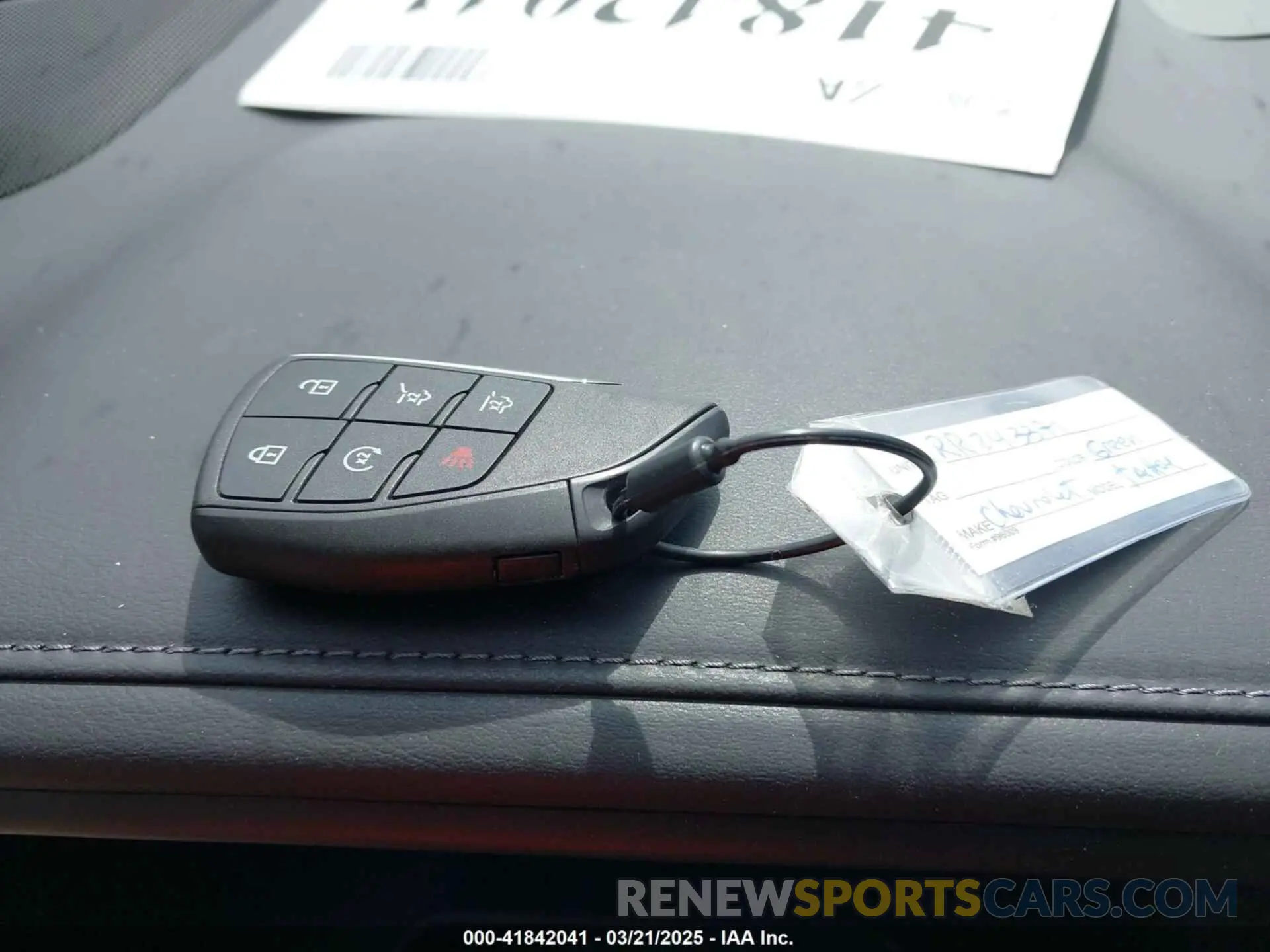 11 fotografías del automóvil dañado 1GNSKNKD9RR243371 CHEVROLET TAHOE 2024